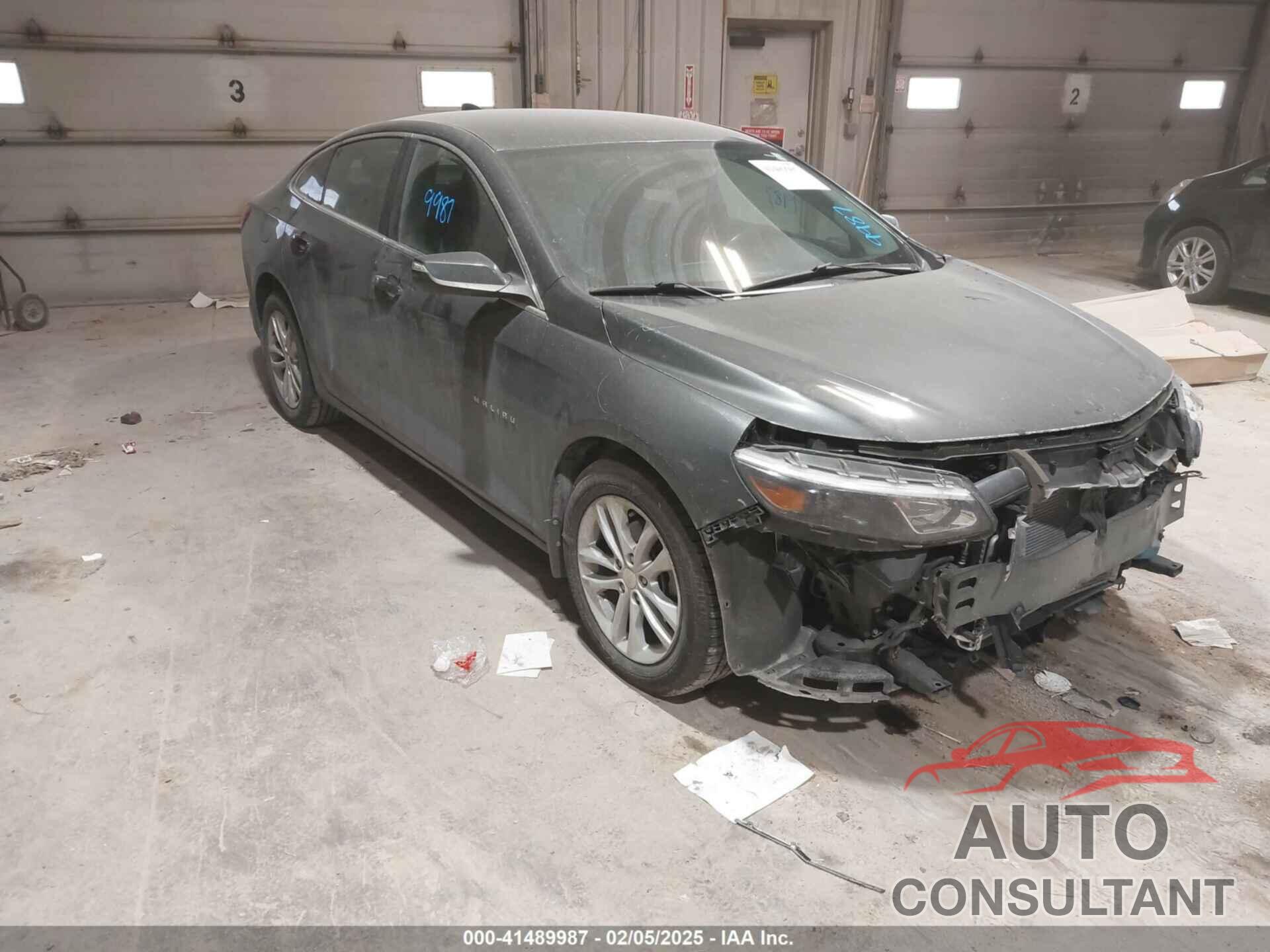 CHEVROLET MALIBU 2018 - 1G1ZD5ST1JF163506