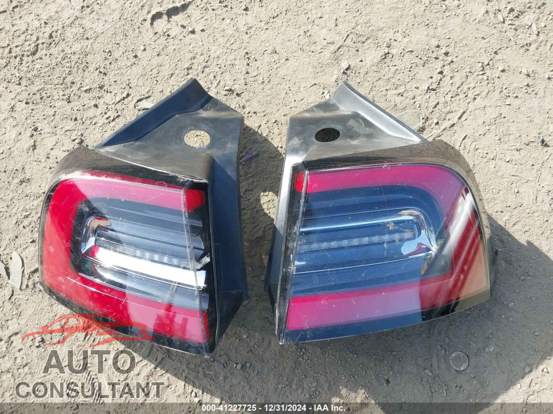 TESLA MODEL 3 2023 - 5YJ3E1EA8PF545865
