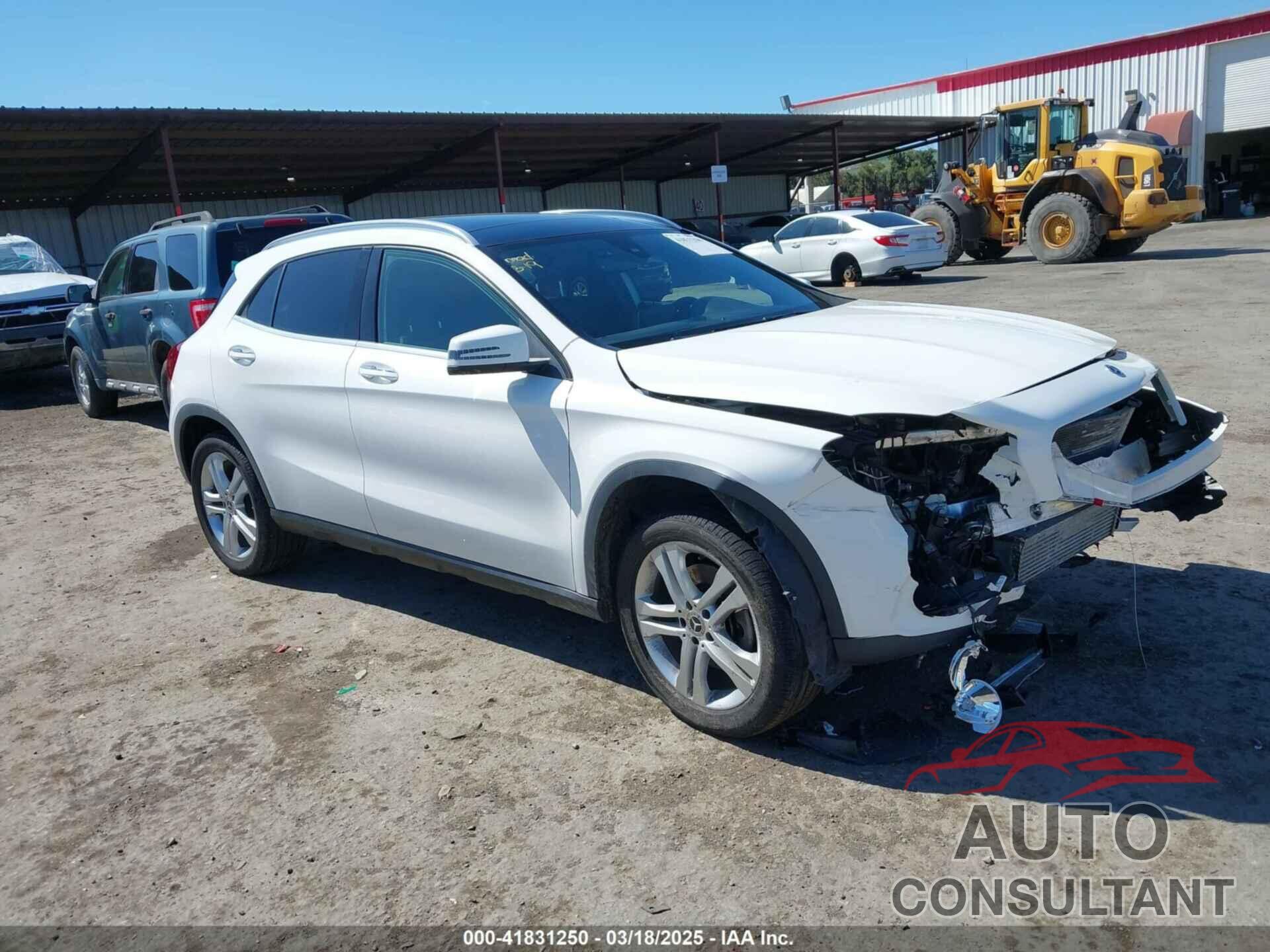MERCEDES-BENZ GLA 250 2019 - WDCTG4GB9KU013021
