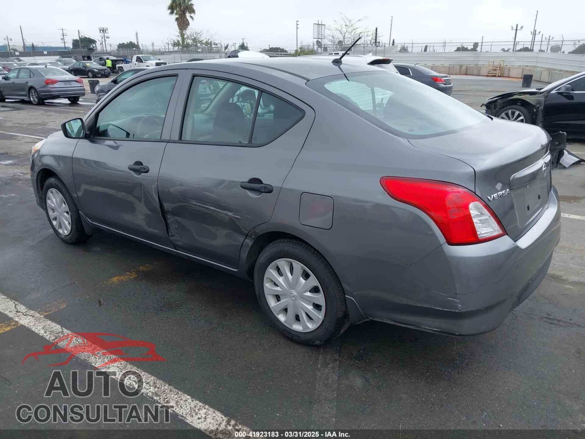 NISSAN VERSA 2017 - 3N1CN7AP3HL803230