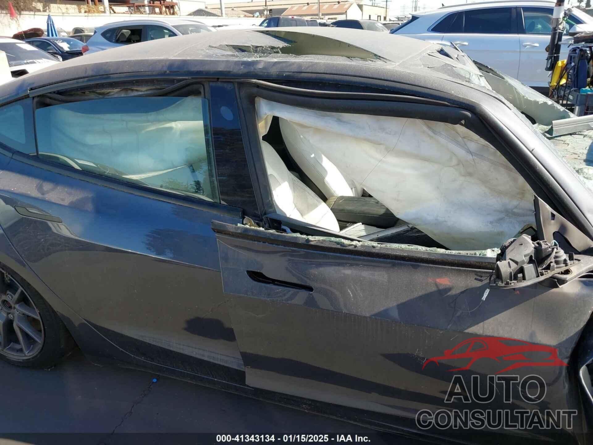 TESLA MODEL 3 2022 - 5YJ3E1EA6NF354250