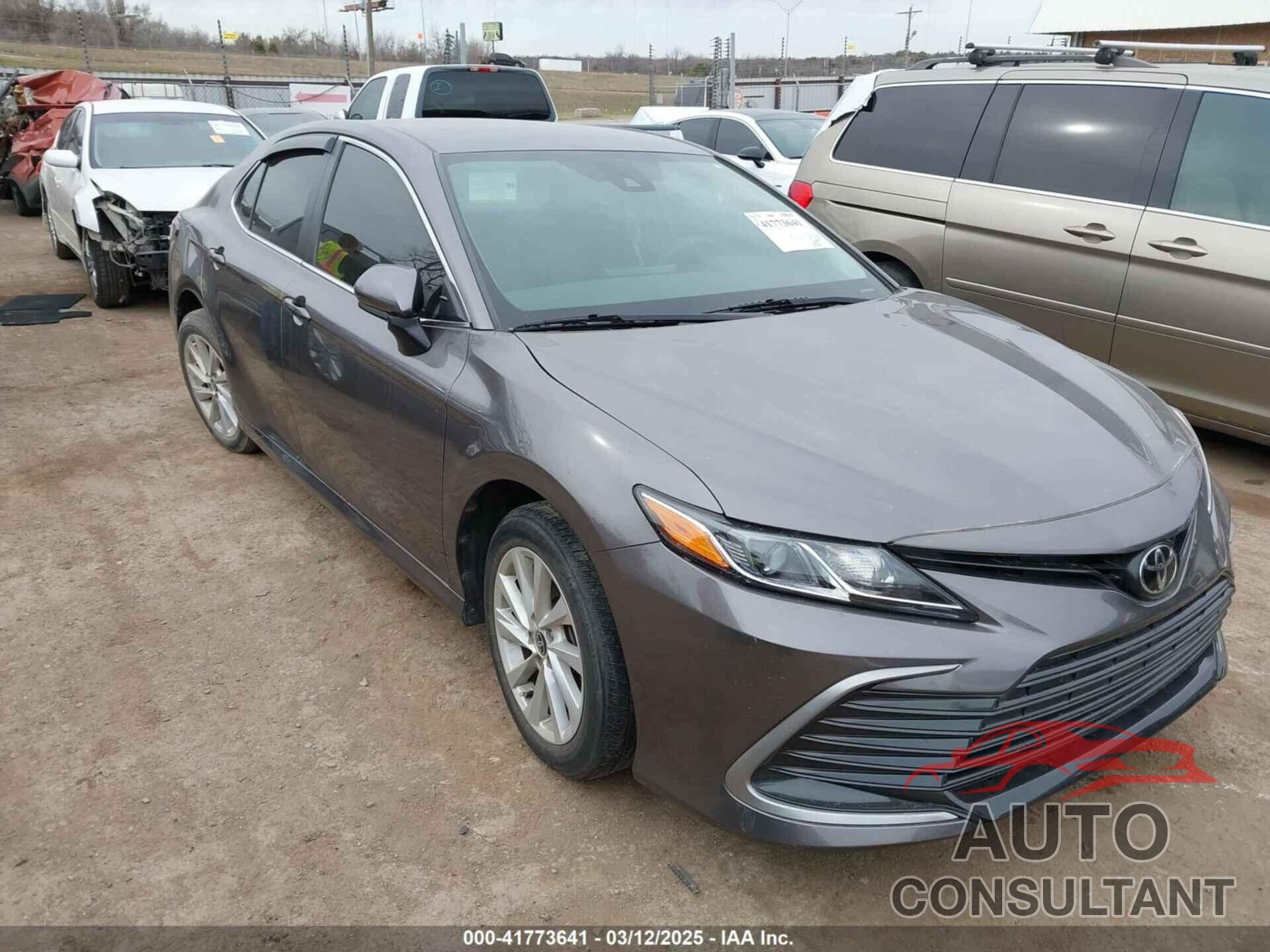 TOYOTA CAMRY 2021 - 4T1C11AK3MU614549