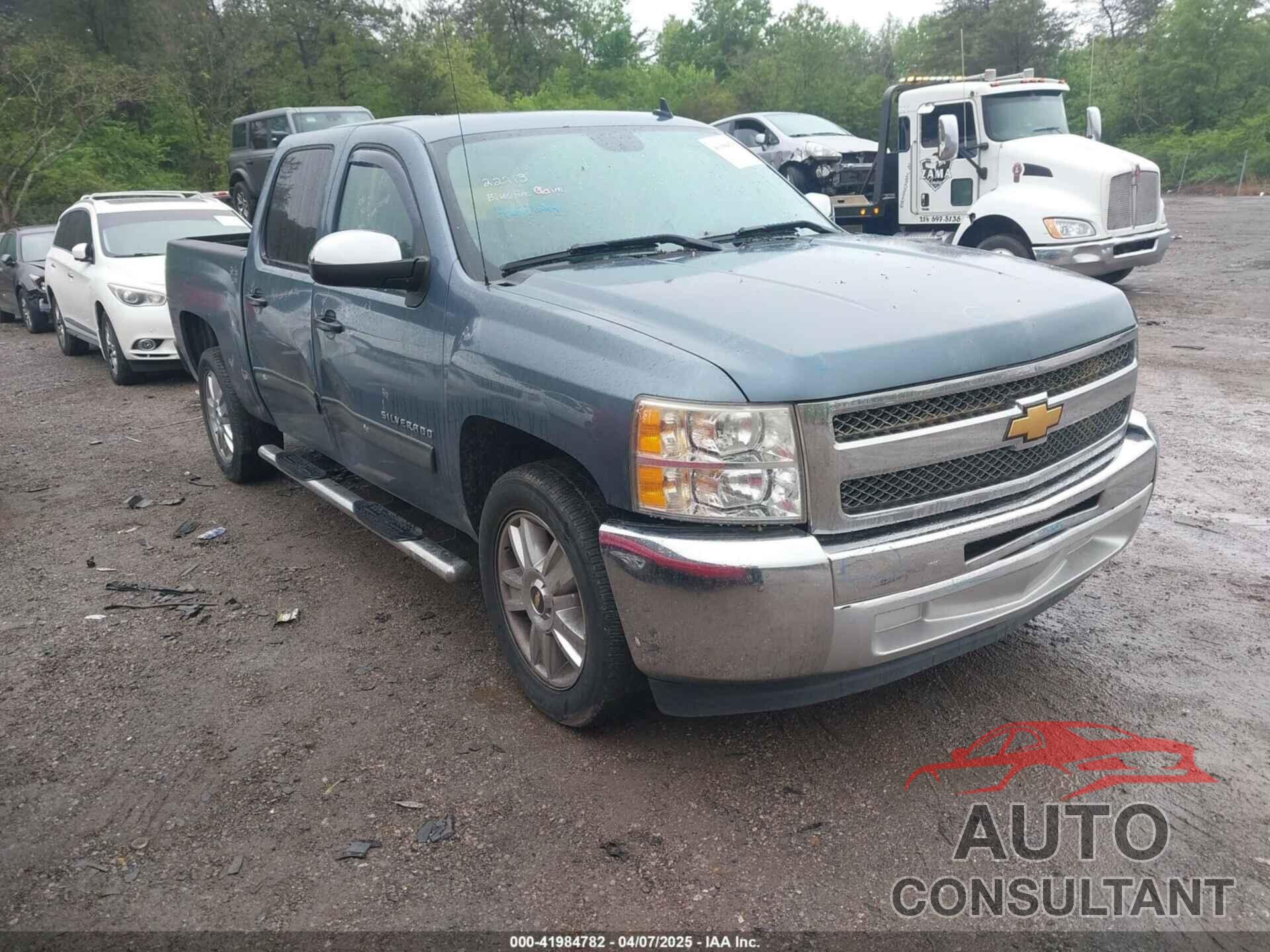 CHEVROLET SILVERADO 1500 2013 - 3GCPCSE05DG153615