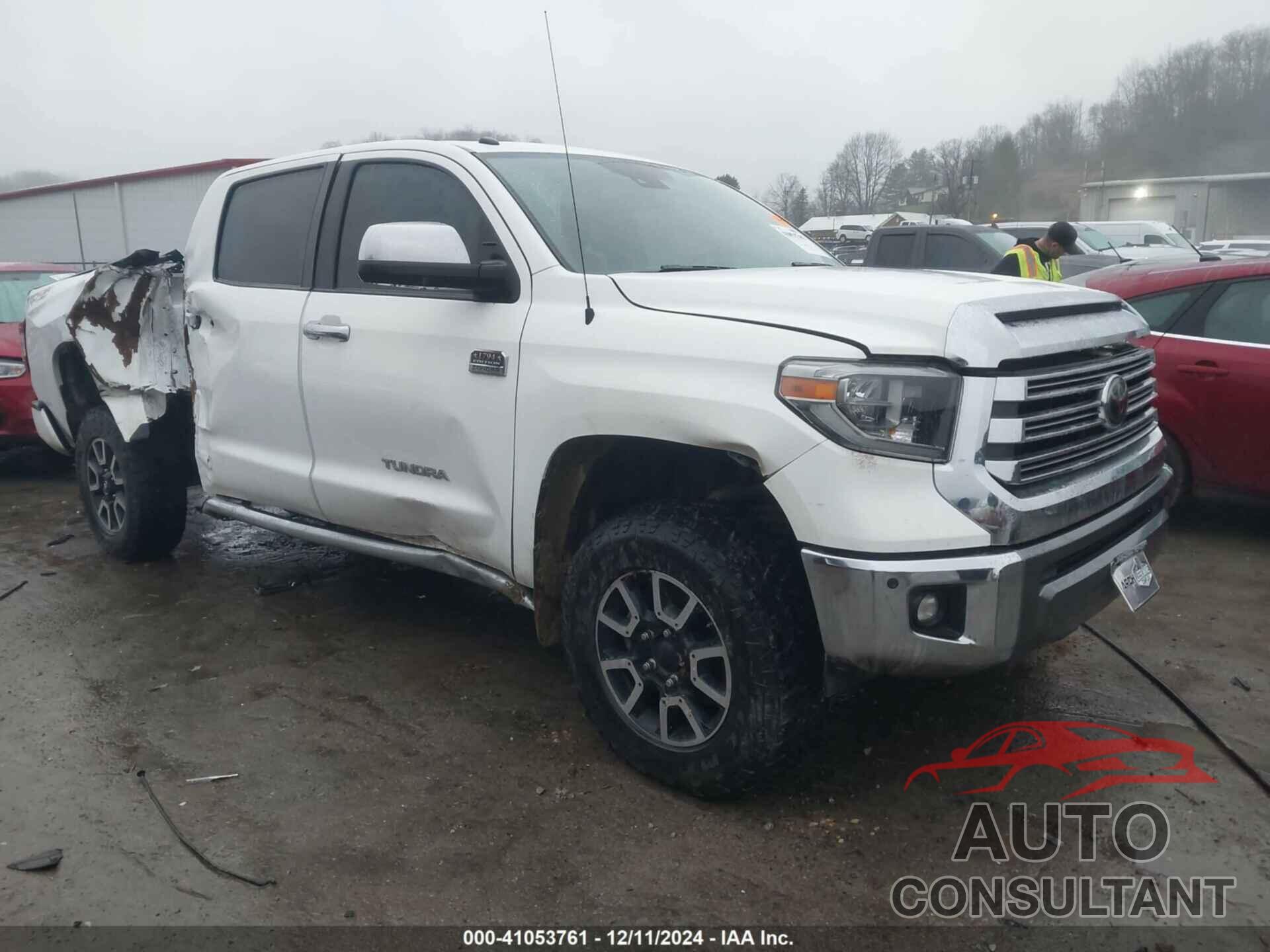 TOYOTA TUNDRA 2018 - 5TFAY5F15JX734586