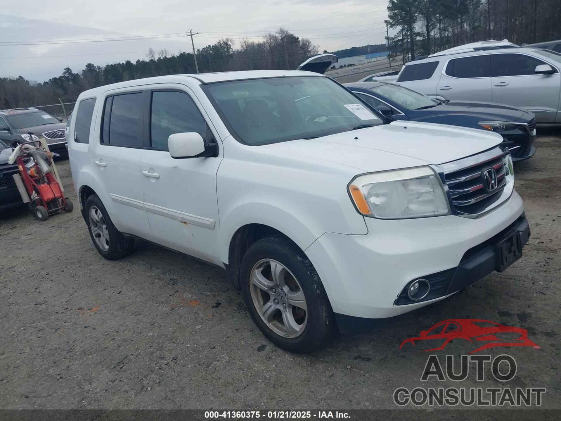 HONDA PILOT 2013 - 5FNYF4H56DB046870