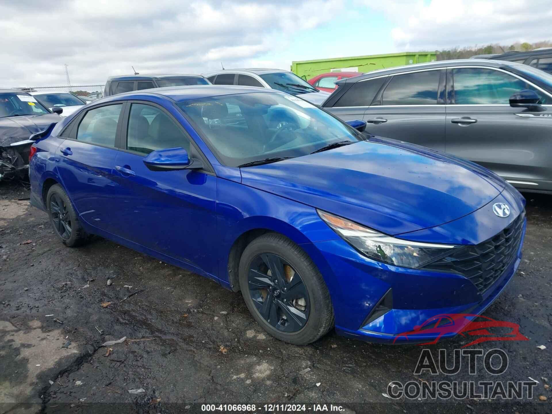 HYUNDAI ELANTRA 2023 - KMHLM4AG7PU502846