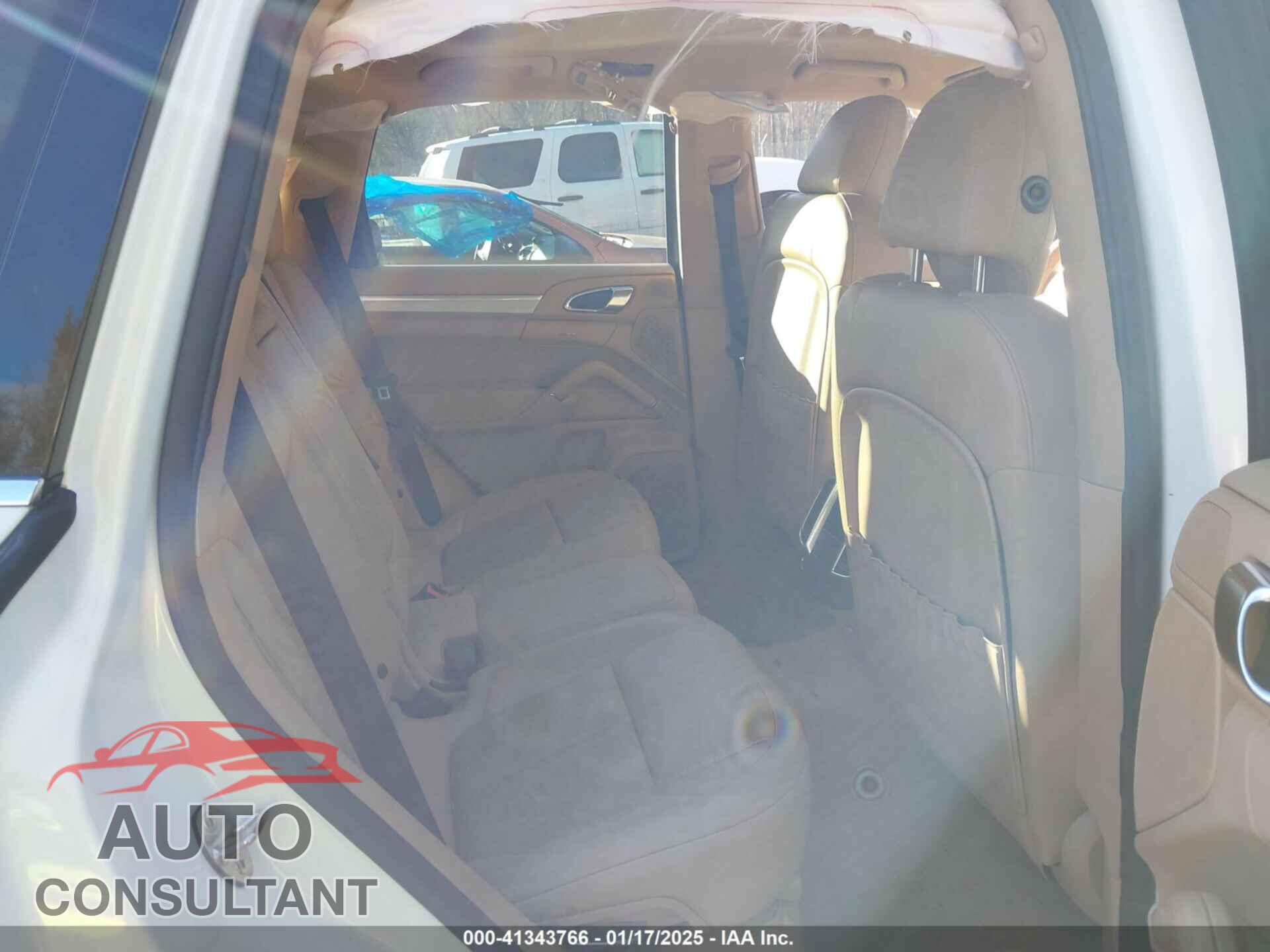 PORSCHE CAYENNE 2011 - WP1AA2A25BLA05921