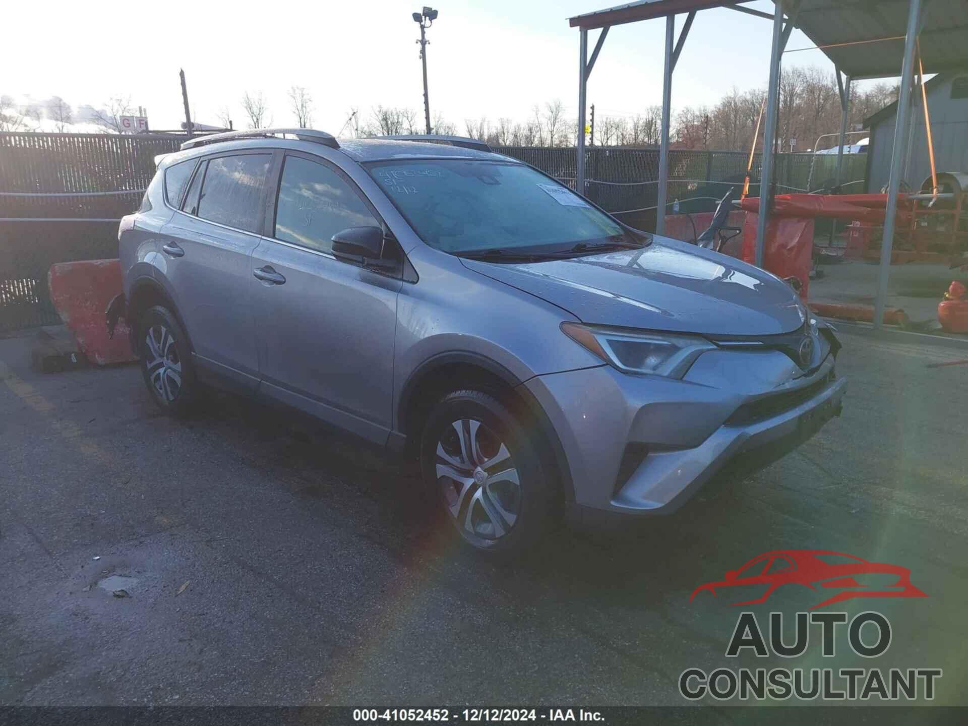 TOYOTA RAV4 2017 - 2T3BFREV3HW587060