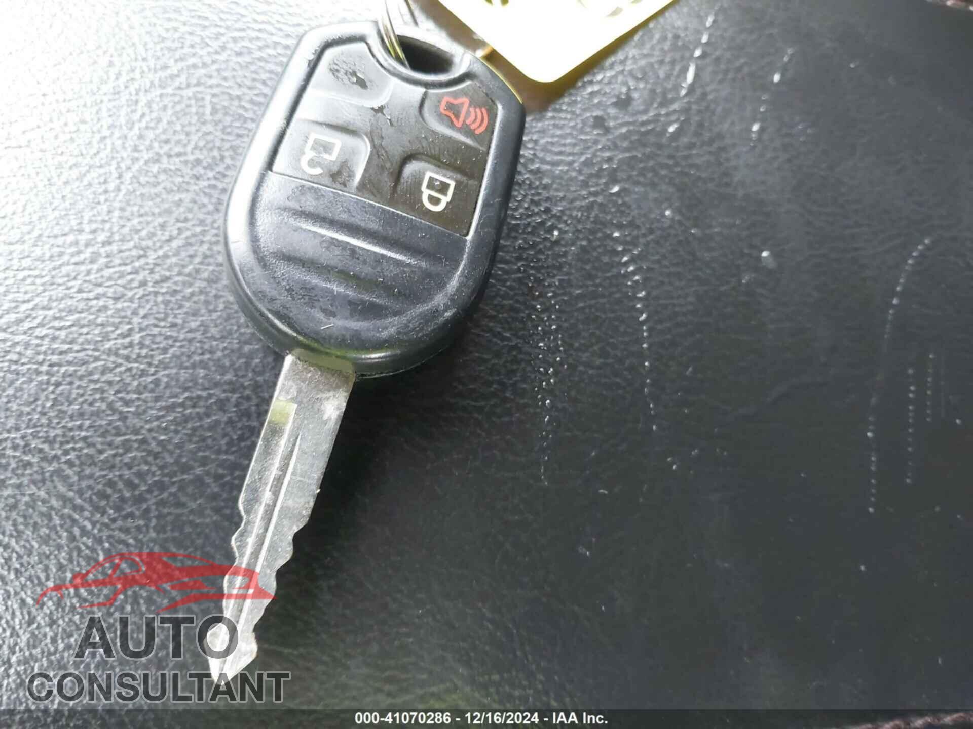 FORD EDGE 2011 - 2FMDK3JC9BBB64365