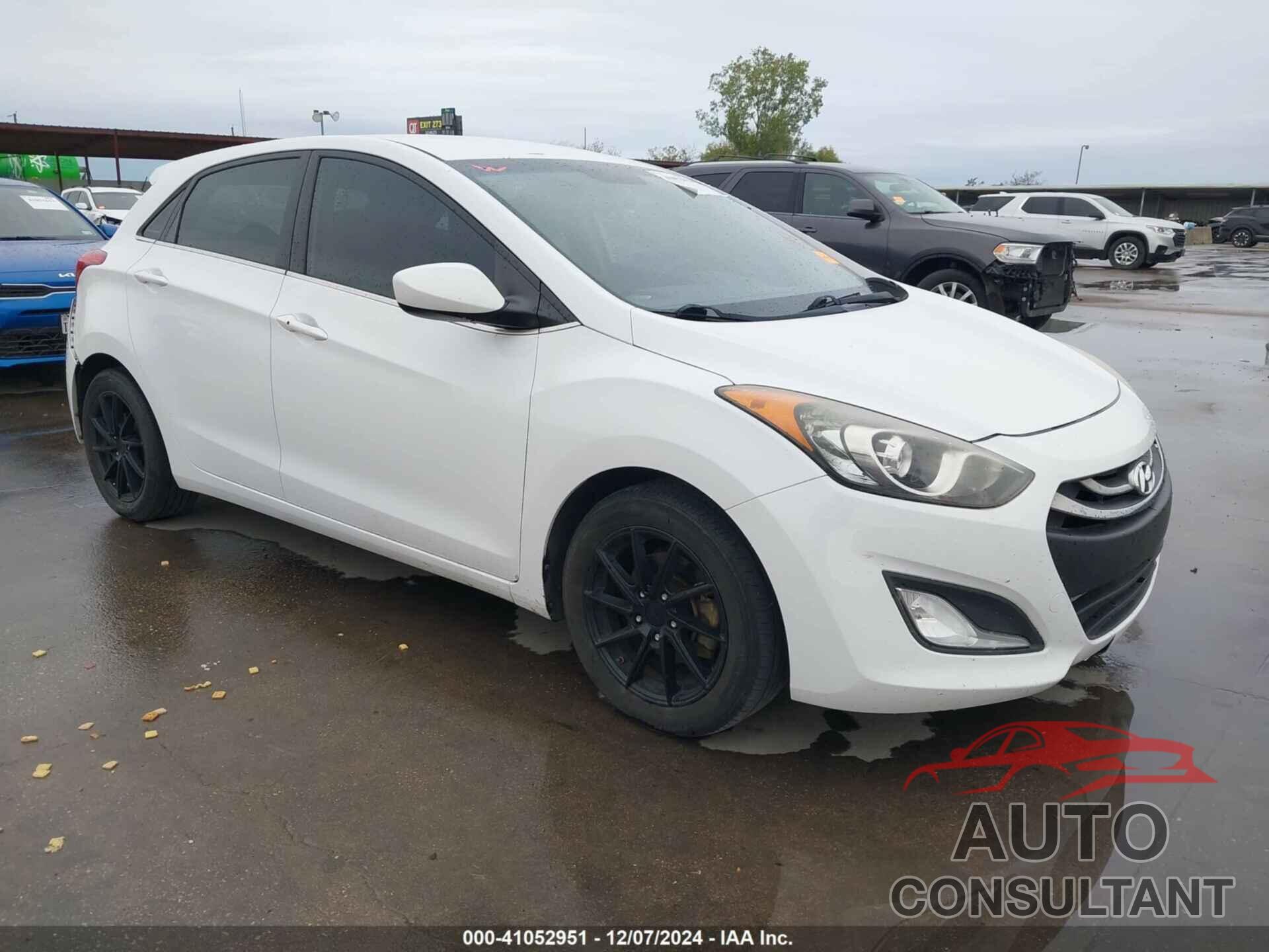 HYUNDAI ELANTRA GT 2013 - KMHD35LE0DU106147