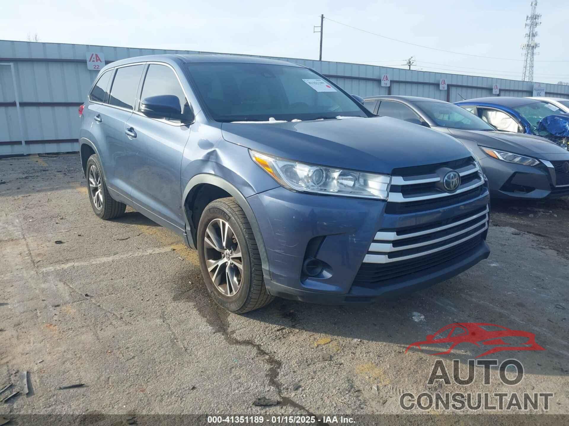 TOYOTA HIGHLANDER 2017 - 5TDZARFH4HS031847