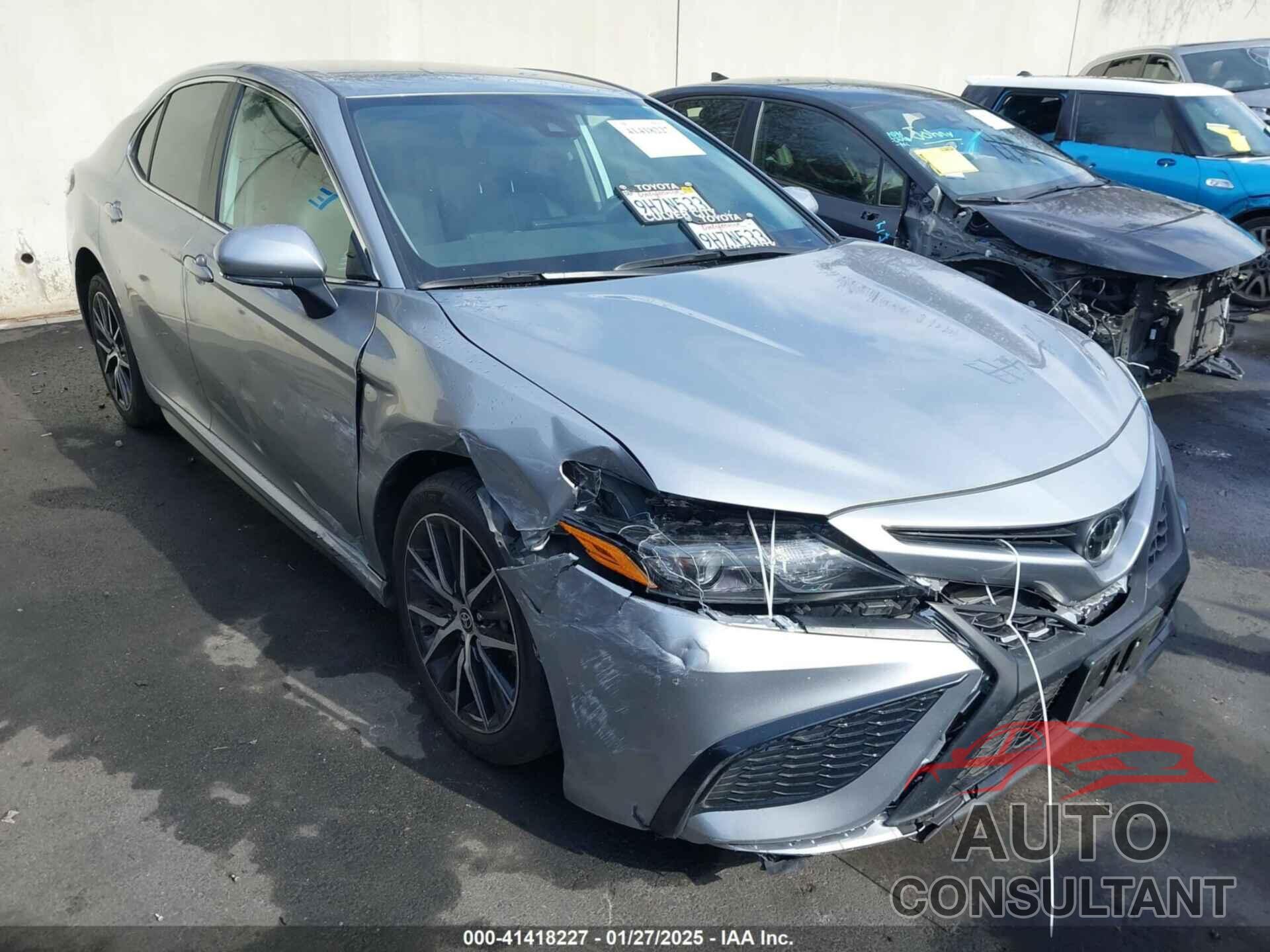 TOYOTA CAMRY 2024 - 4T1G11AK1RU847354
