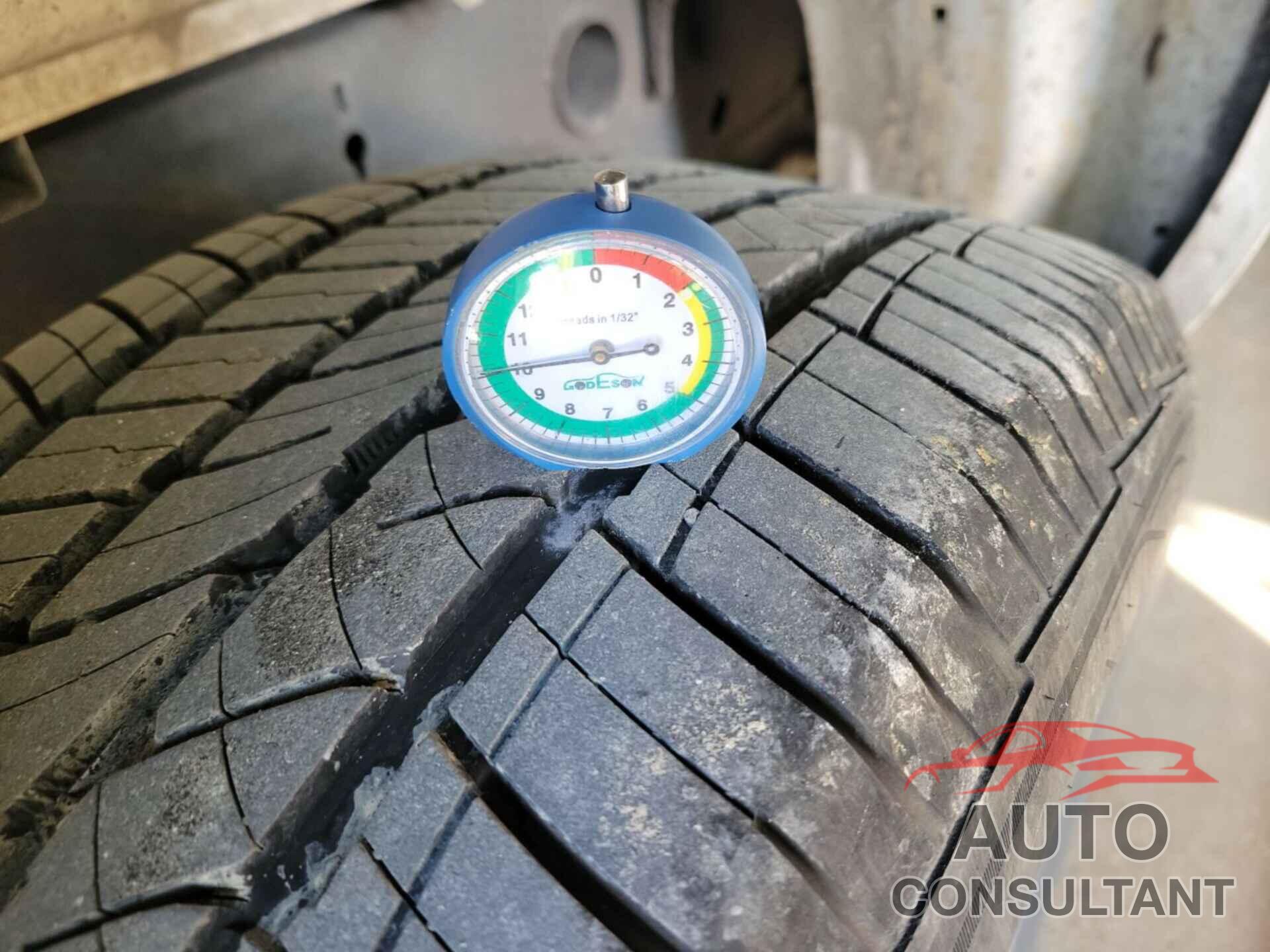 CHEVROLET SILVERADO 1500 2016 - 1GCRCPEC2GZ386419