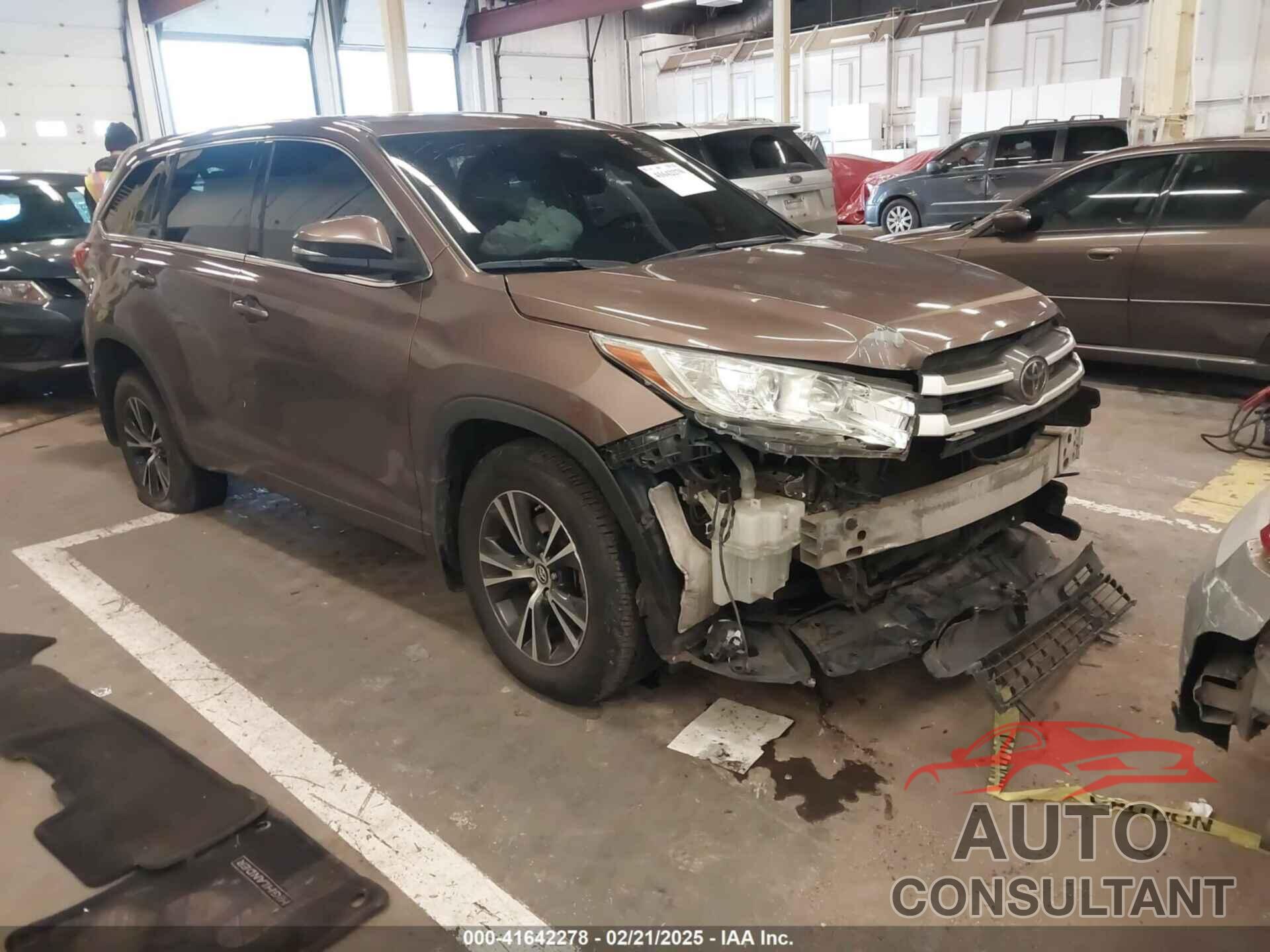 TOYOTA HIGHLANDER 2018 - 5TDBZRFH7JS492041
