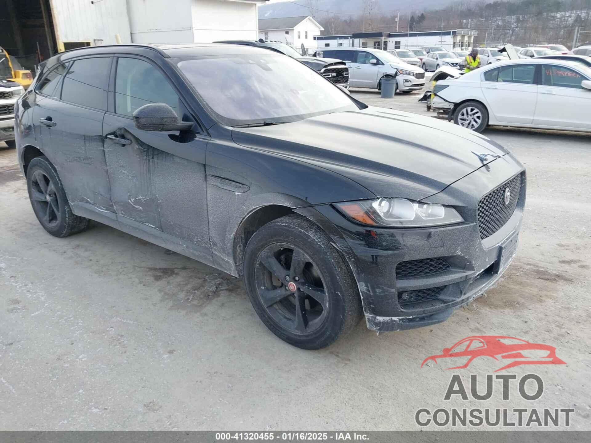 JAGUAR F-PACE 2018 - SADCJ2FX4JA324255