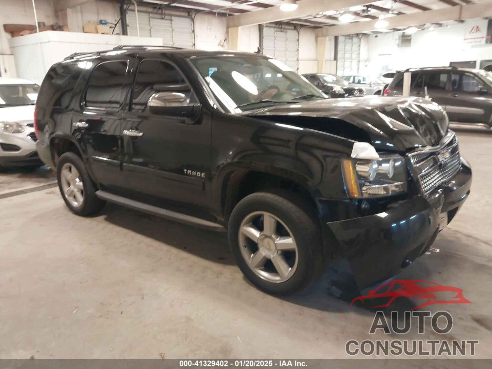 CHEVROLET TAHOE 2011 - 1GNSCAE04BR294149