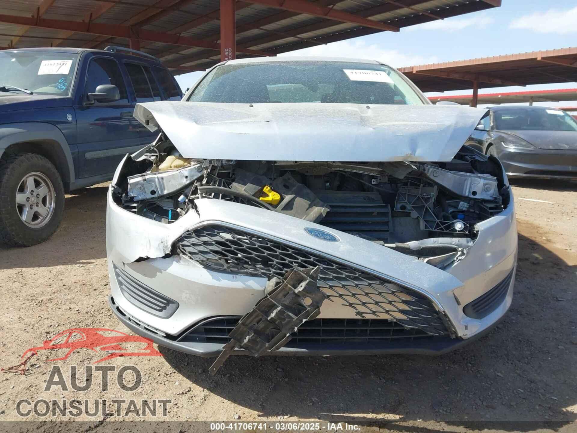 FORD FOCUS 2017 - 1FADP3F28HL246723
