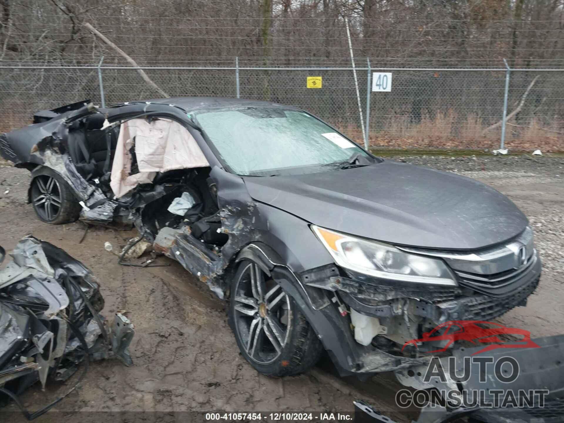 HONDA ACCORD 2017 - 1HGCR2F5XHA016831