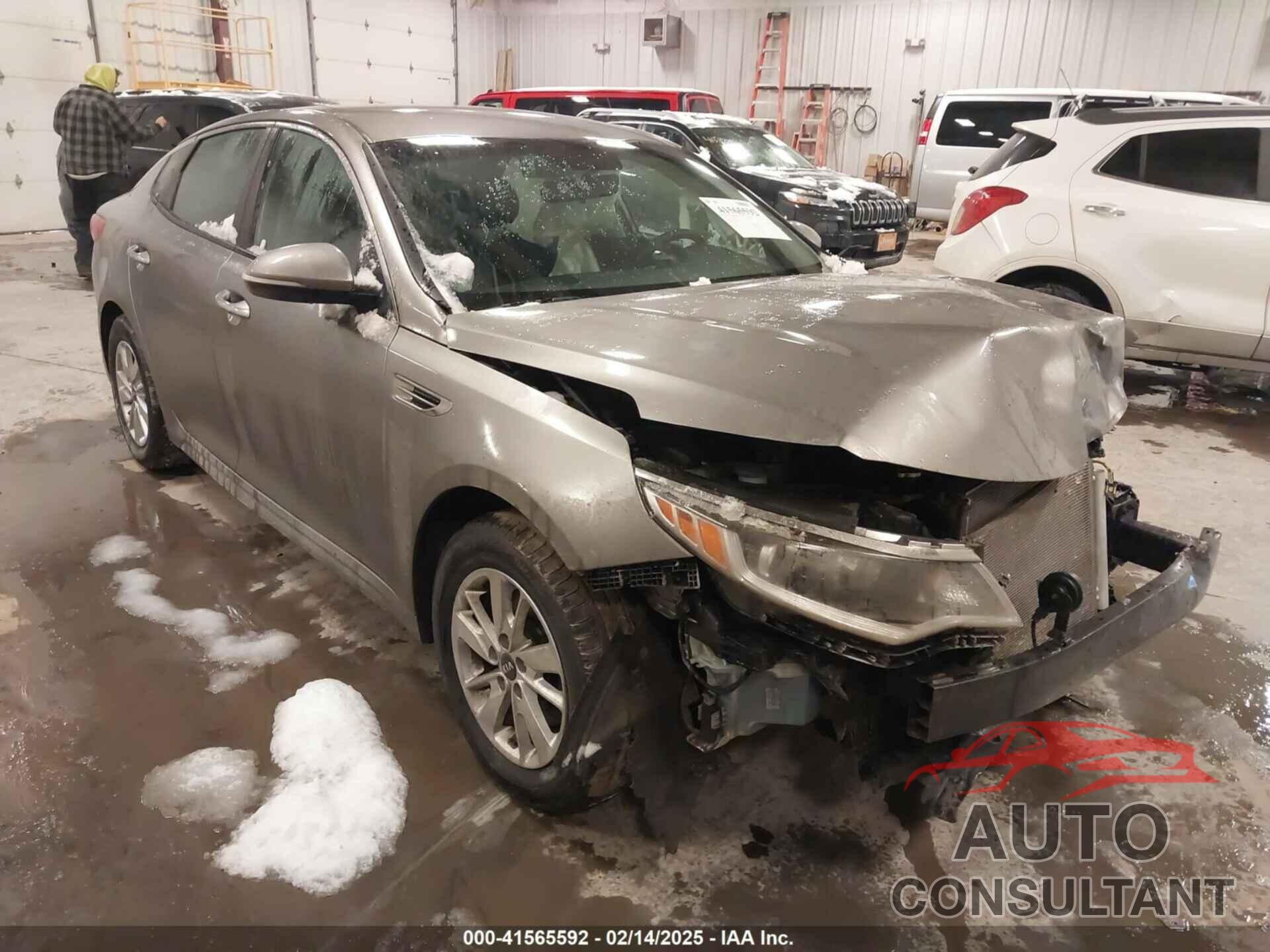 KIA OPTIMA 2017 - 5XXGT4L33HG148897