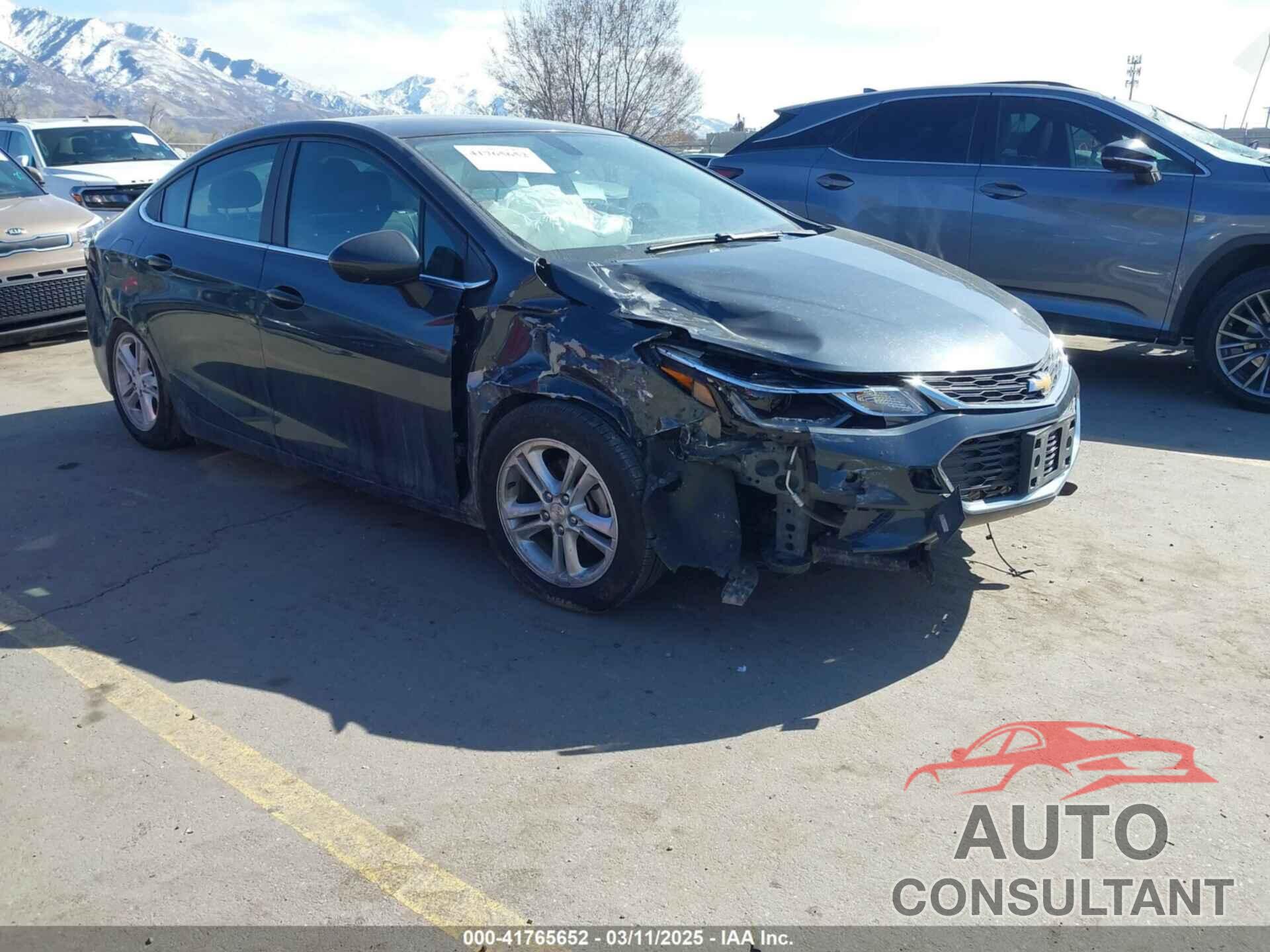 CHEVROLET CRUZE 2018 - 1G1BE5SM0J7161098