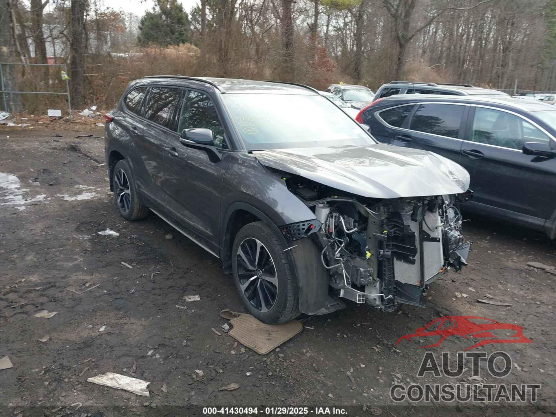 TOYOTA HIGHLANDER 2022 - 5TDLZRBH6NS236117
