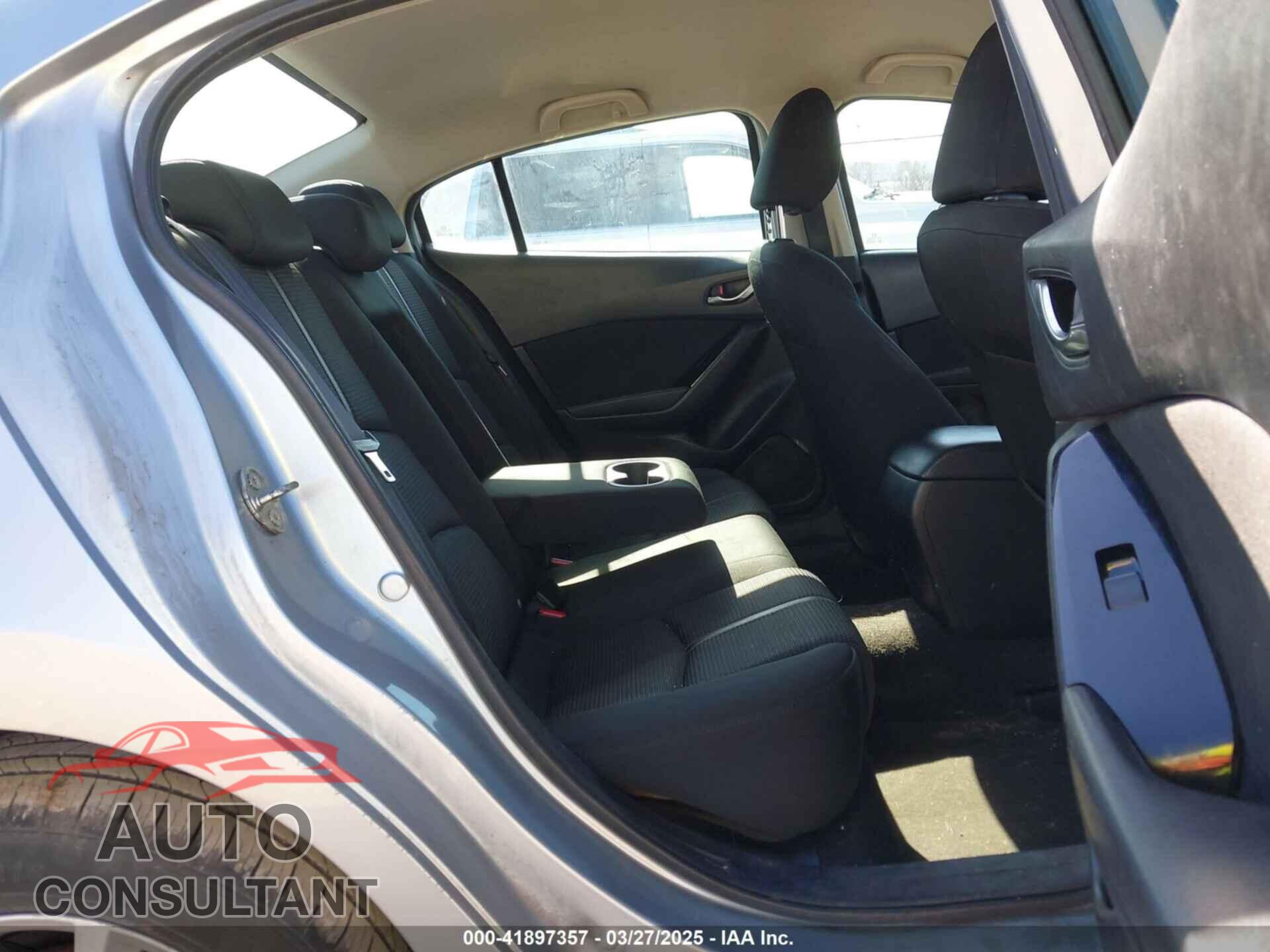 MAZDA MAZDA3 2017 - 3MZBN1U75HM156192