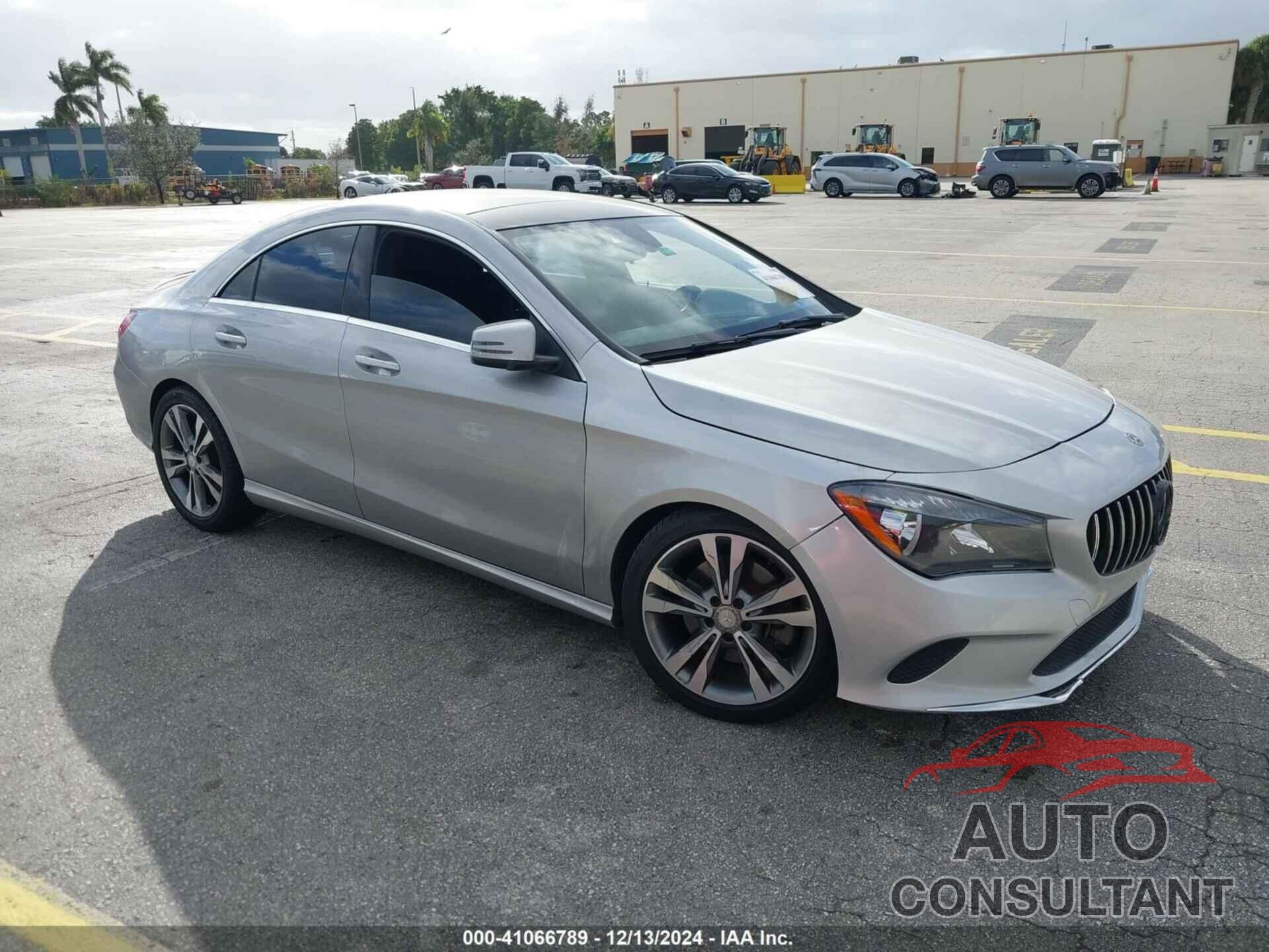 MERCEDES-BENZ CLA 250 2018 - WDDSJ4EB2JN556800