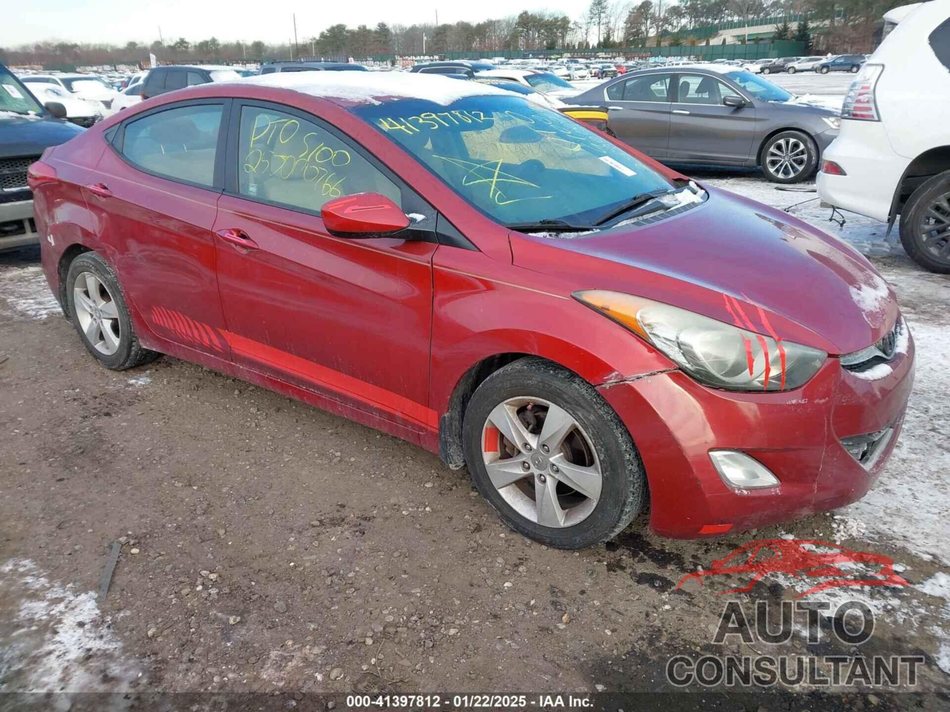 HYUNDAI ELANTRA 2012 - KMHDH4AE8CU262305