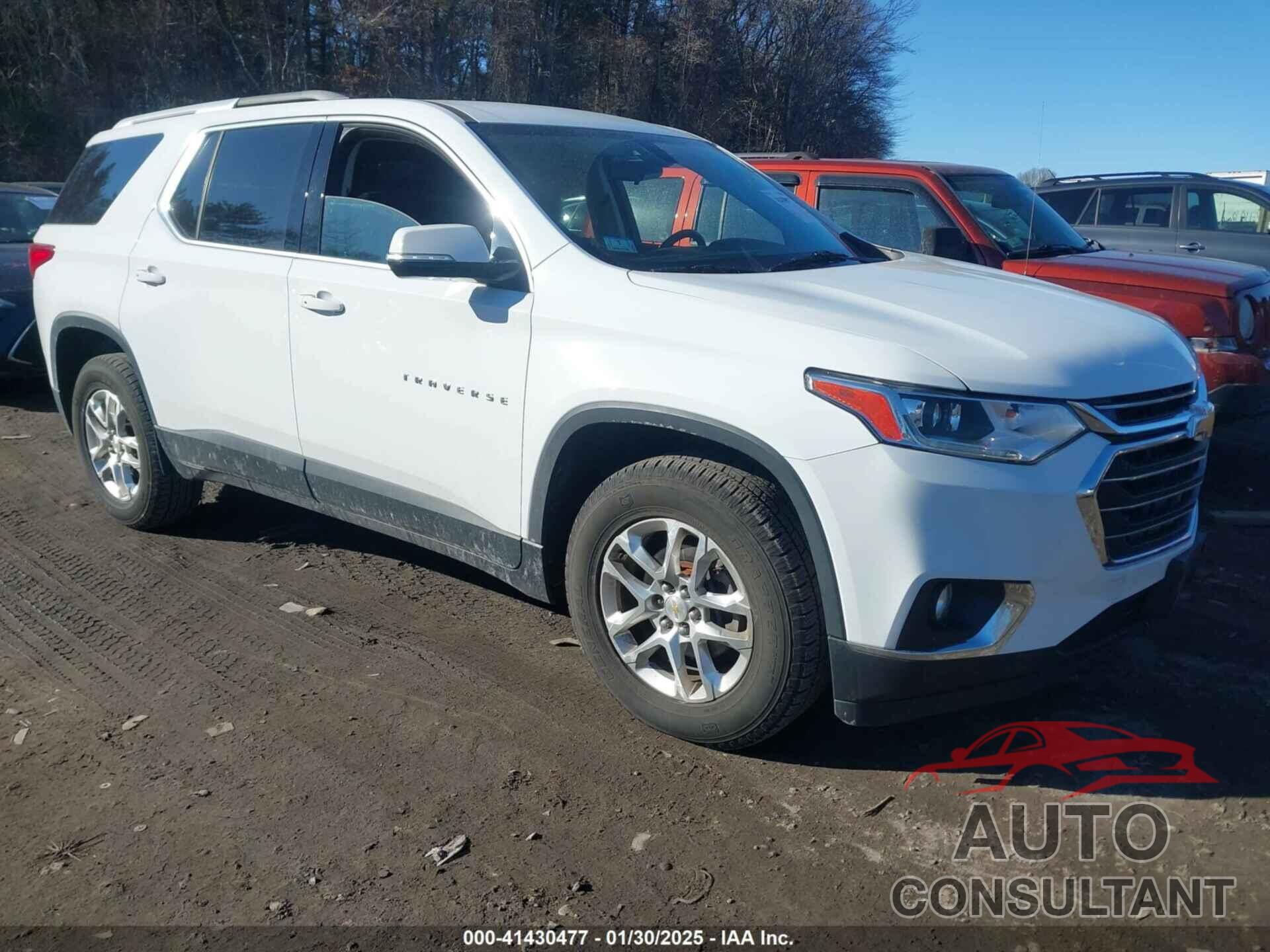 CHEVROLET TRAVERSE 2018 - 1GNEVGKW3JJ159356