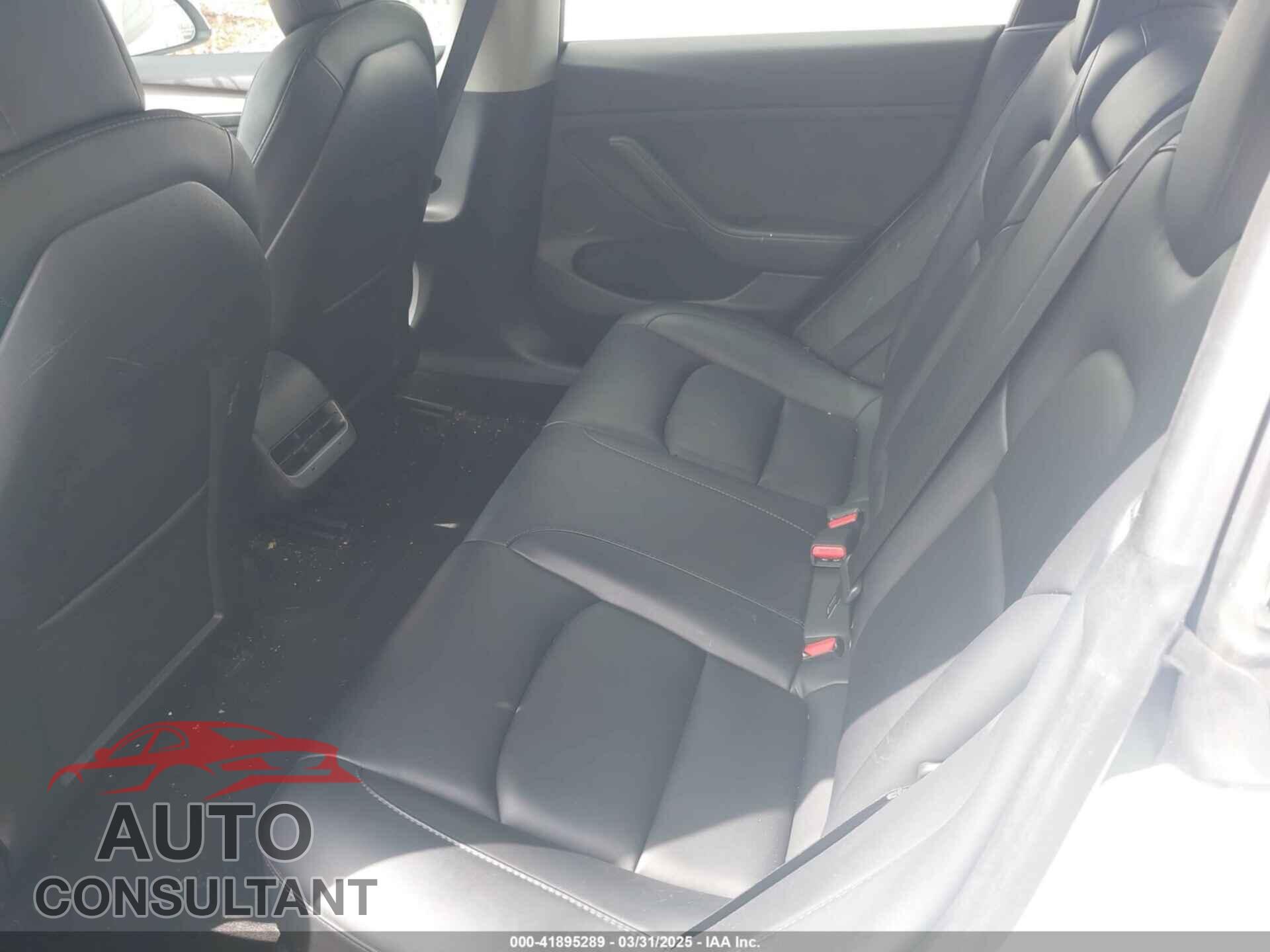 TESLA MODEL 3 2022 - 5YJ3E1EA4NF307038