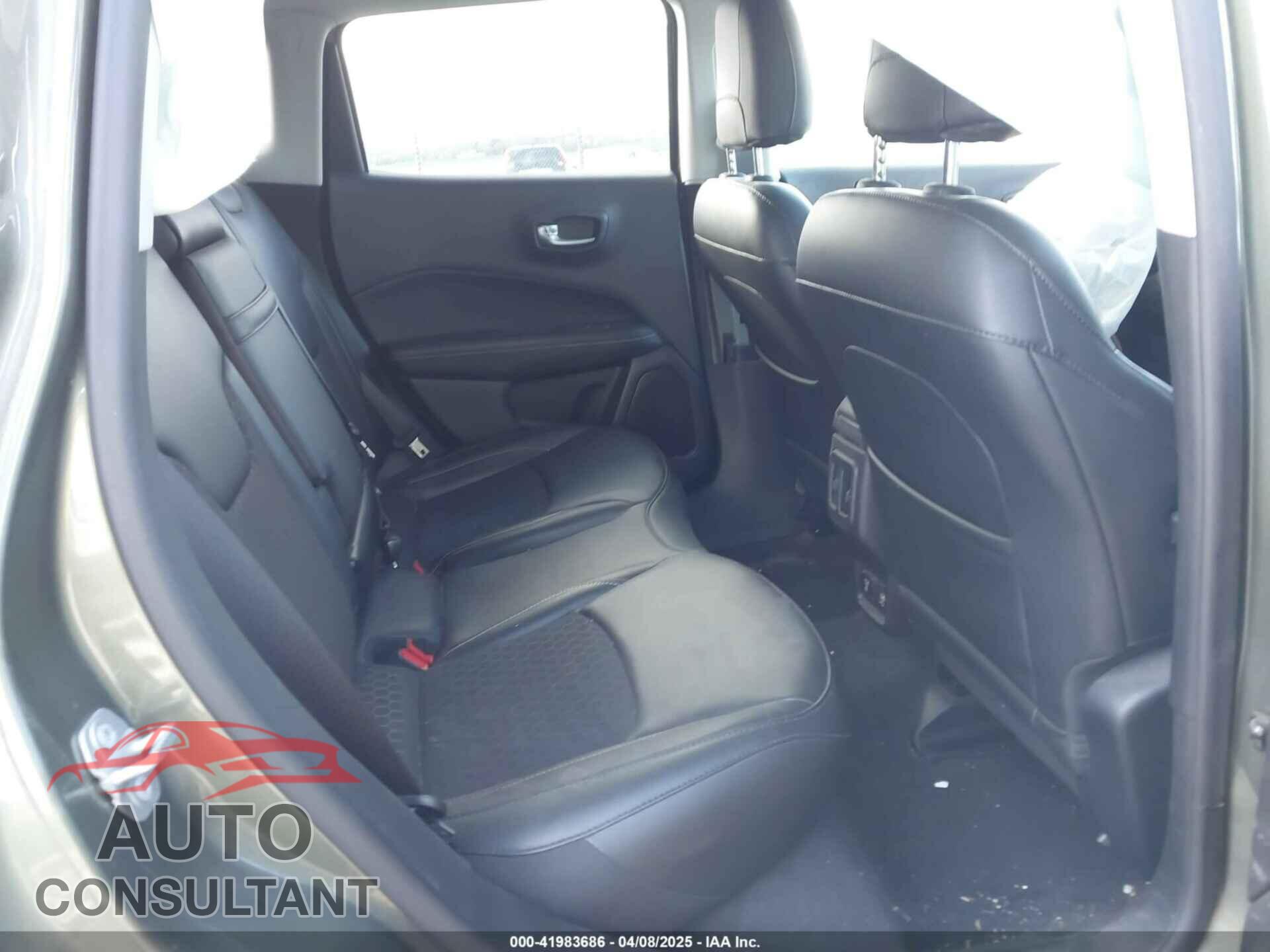 JEEP COMPASS 2019 - 3C4NJDBB4KT689202