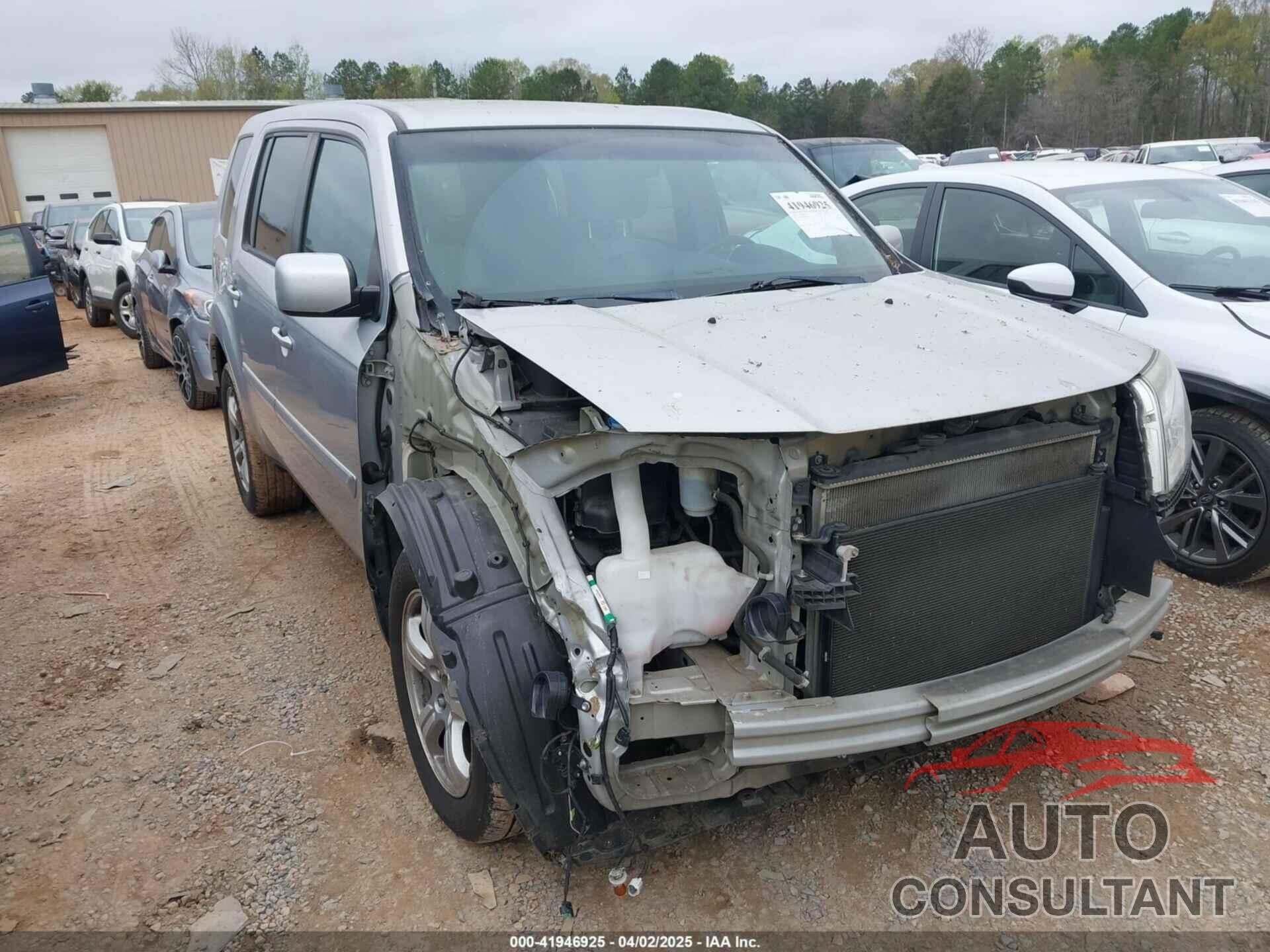 HONDA PILOT 2015 - 5FNYF3H40FB004764