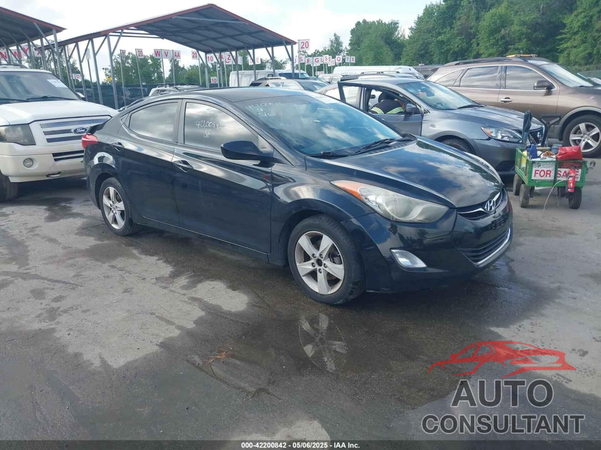 HYUNDAI ELANTRA 2013 - KMHDH4AE0DU576354