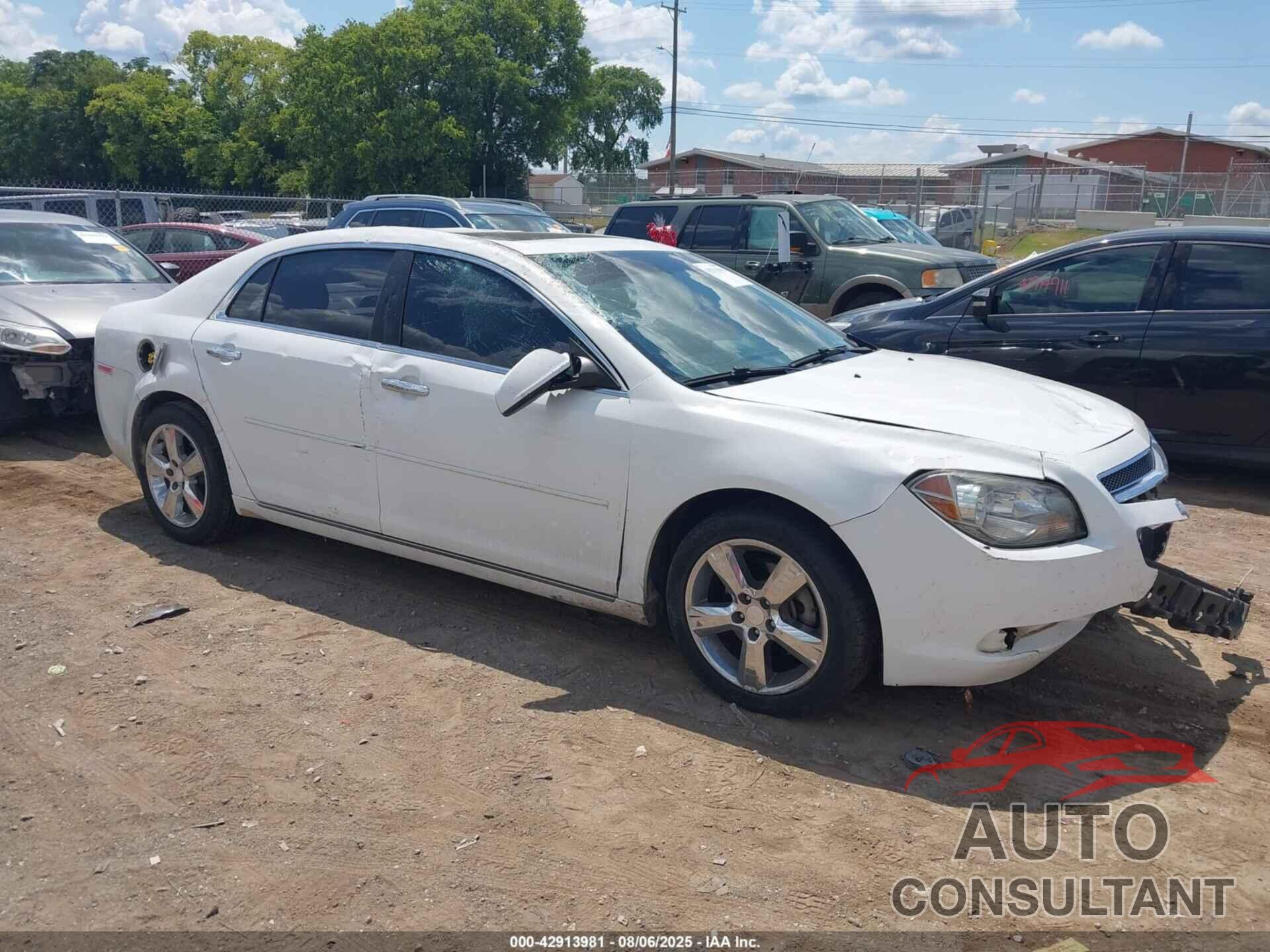 CHEVROLET MALIBU 2012 - 1G1ZD5EU8CF289417