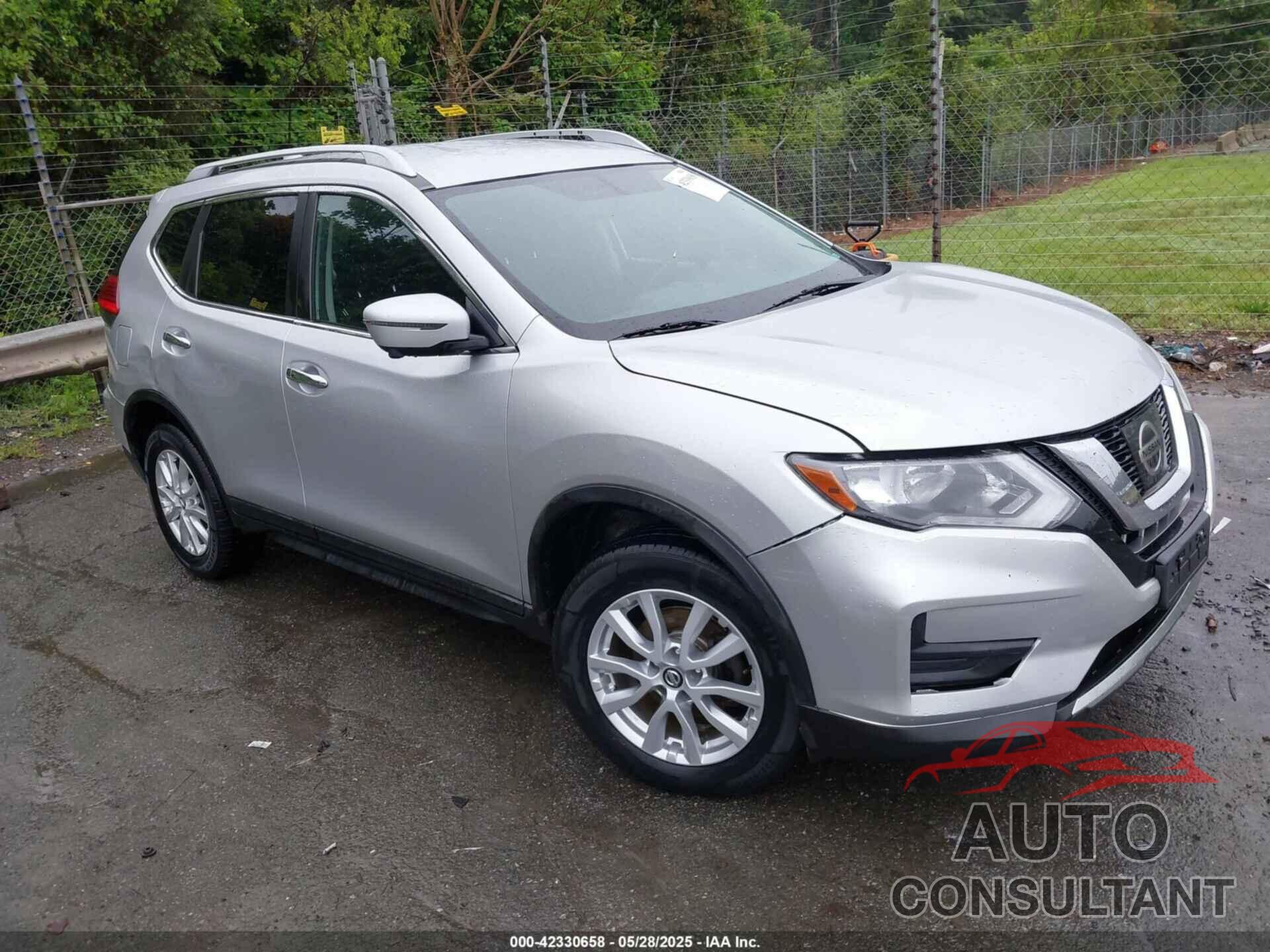 NISSAN ROGUE 2017 - KNMAT2MV5HP581513