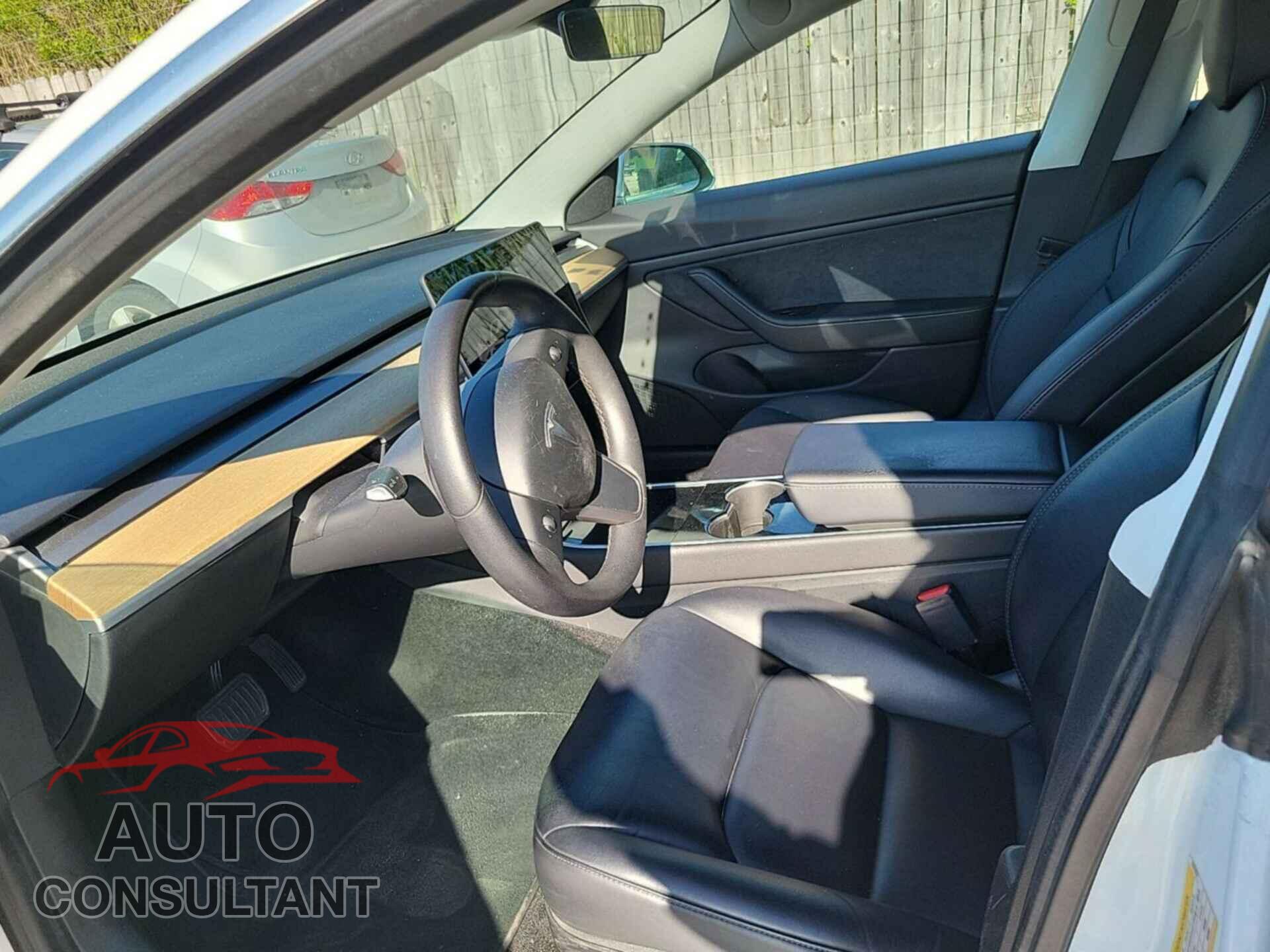 TESLA MODEL 3 2020 - 5YJ3E1EB7LF637357