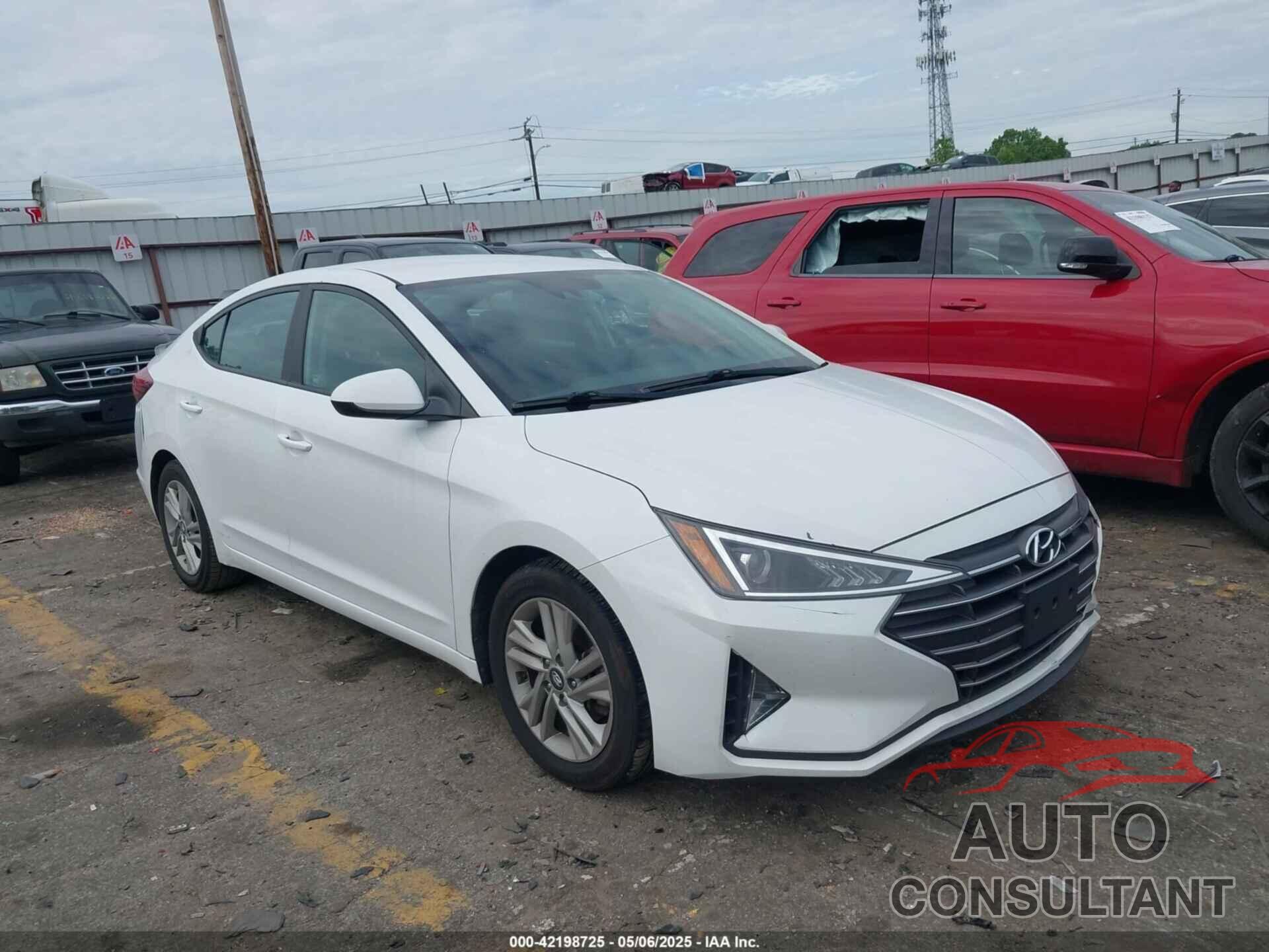 HYUNDAI ELANTRA 2020 - 5NPD84LF7LH543676
