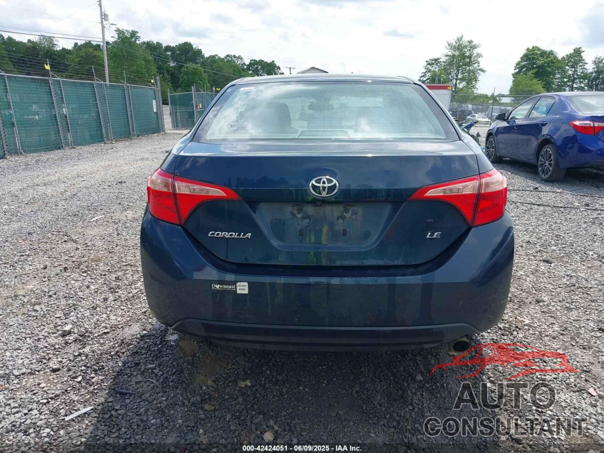 TOYOTA COROLLA 2019 - 2T1BURHE2KC134275