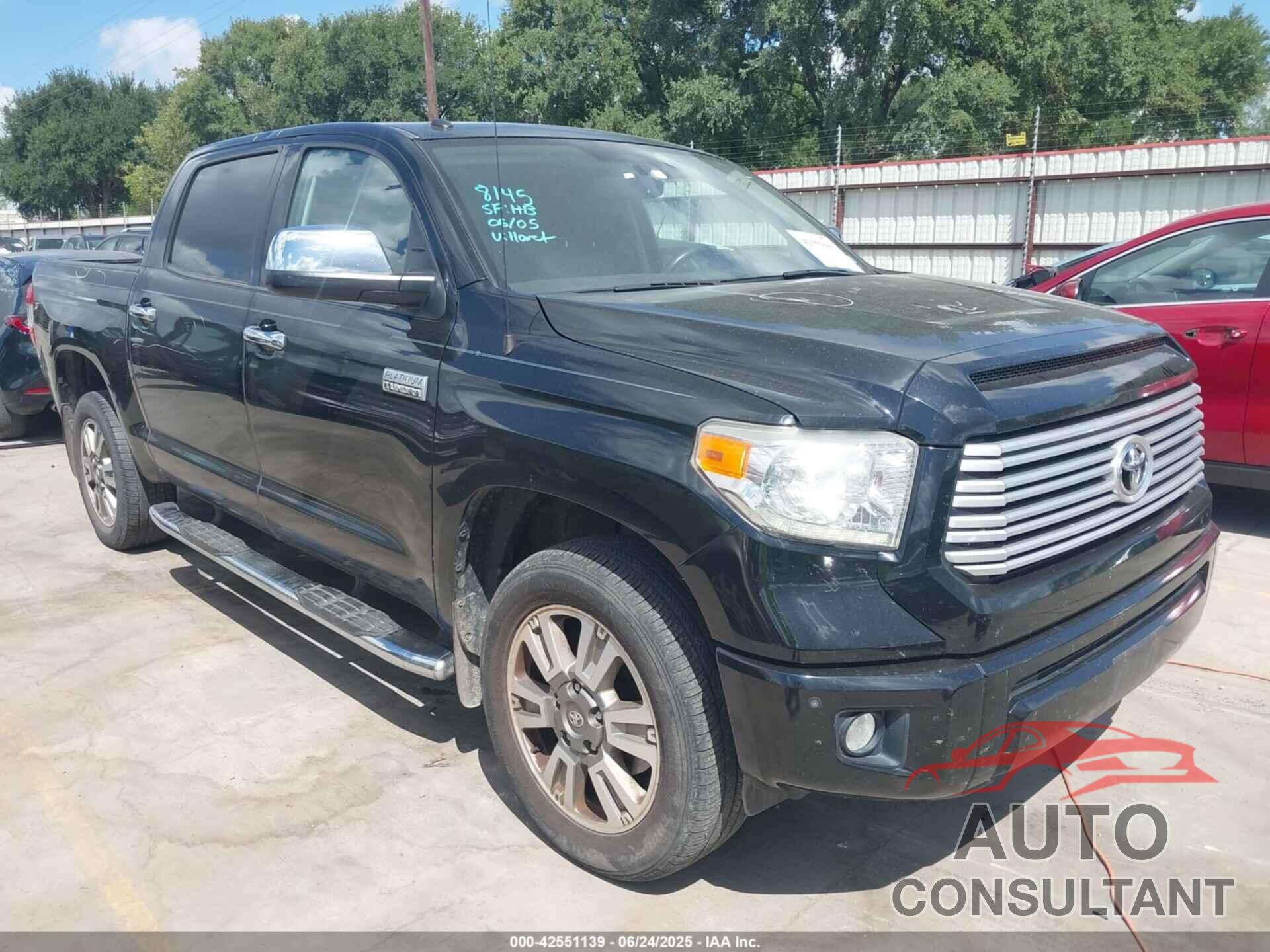 TOYOTA TUNDRA 2017 - 5TFGW5F17HX212567