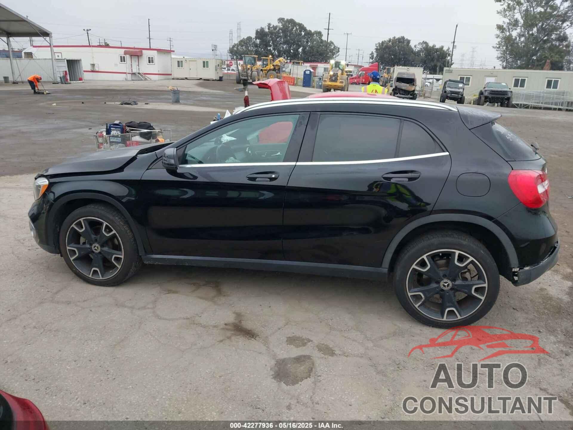 MERCEDES-BENZ GLA 250 2020 - WDCTG4EB7LJ649622