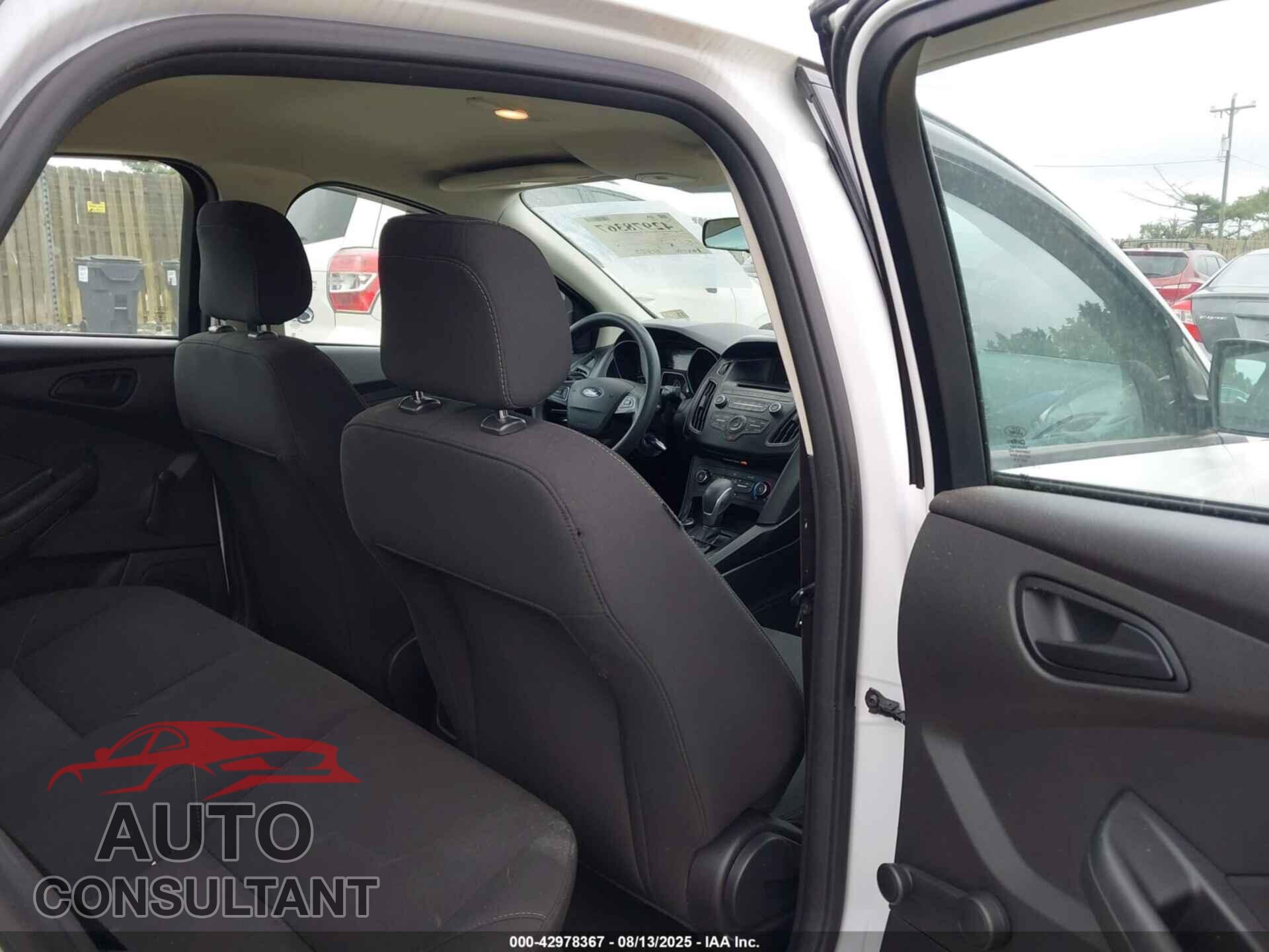 FORD FOCUS 2016 - 1FADP3E21GL224403