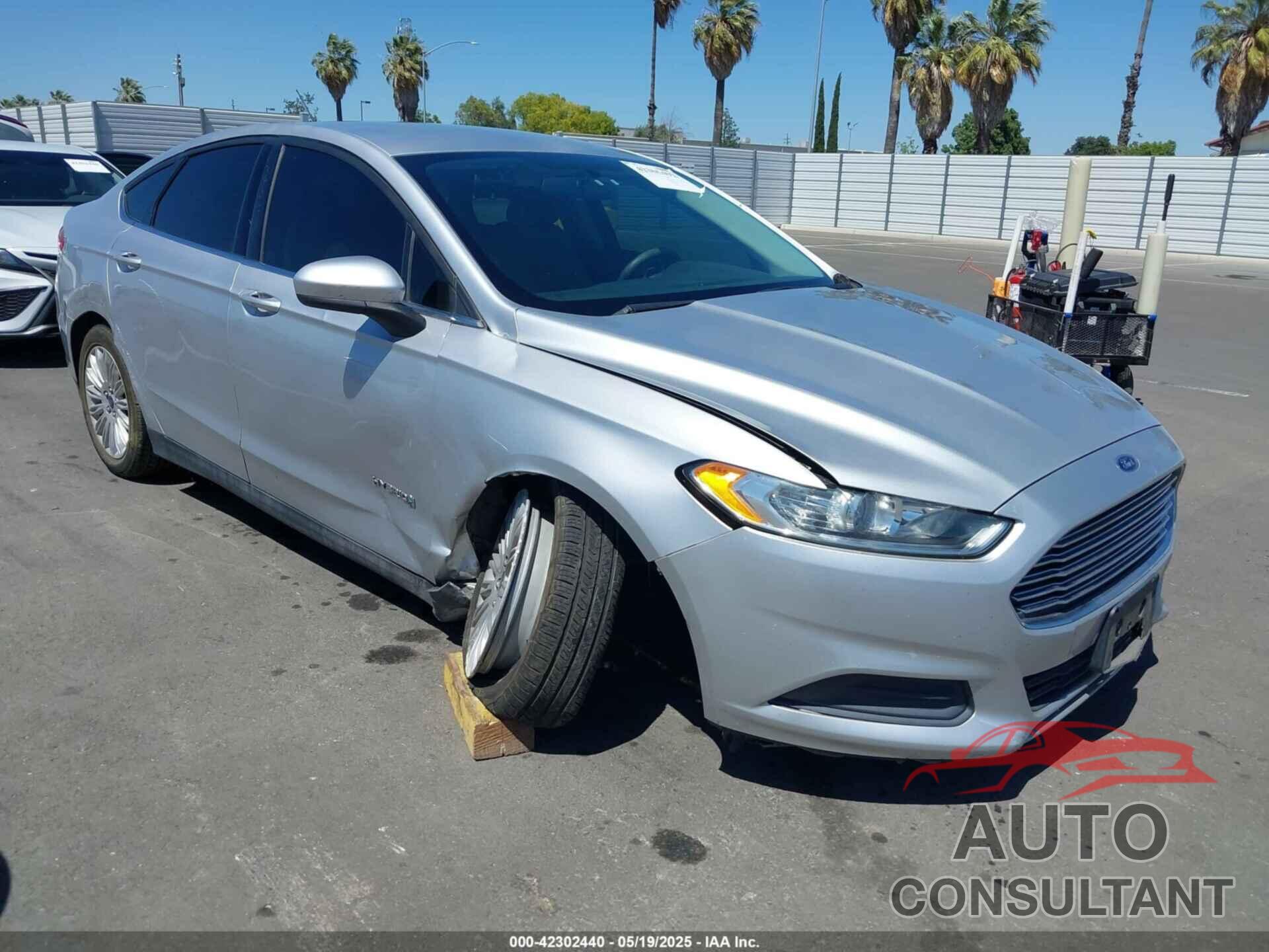 FORD FUSION HYBRID 2016 - 3FA6P0UU5GR342983