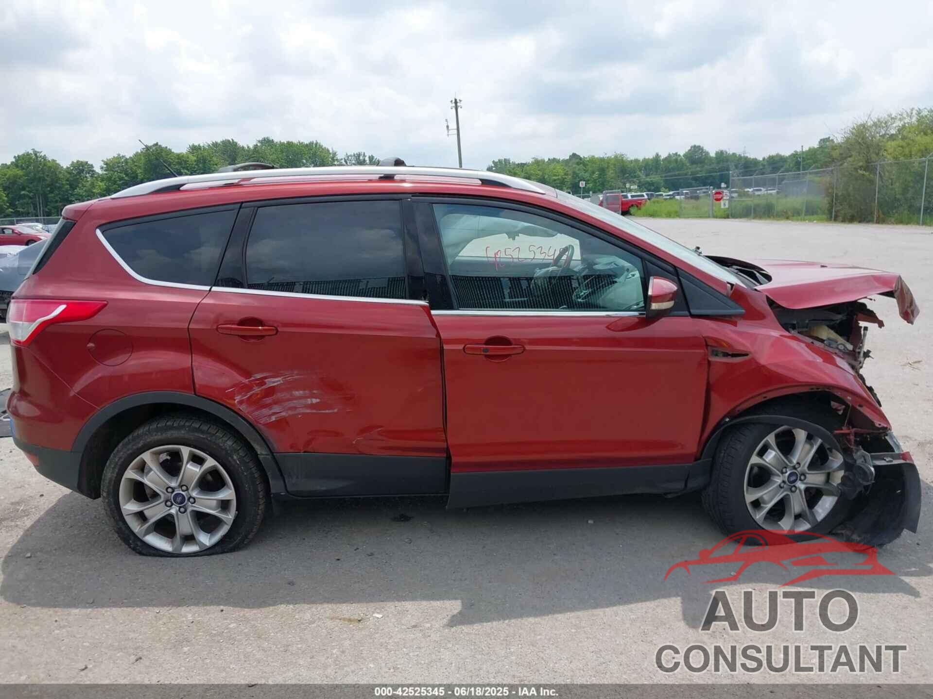 FORD ESCAPE 2014 - 1FMCU9J93EUB41966
