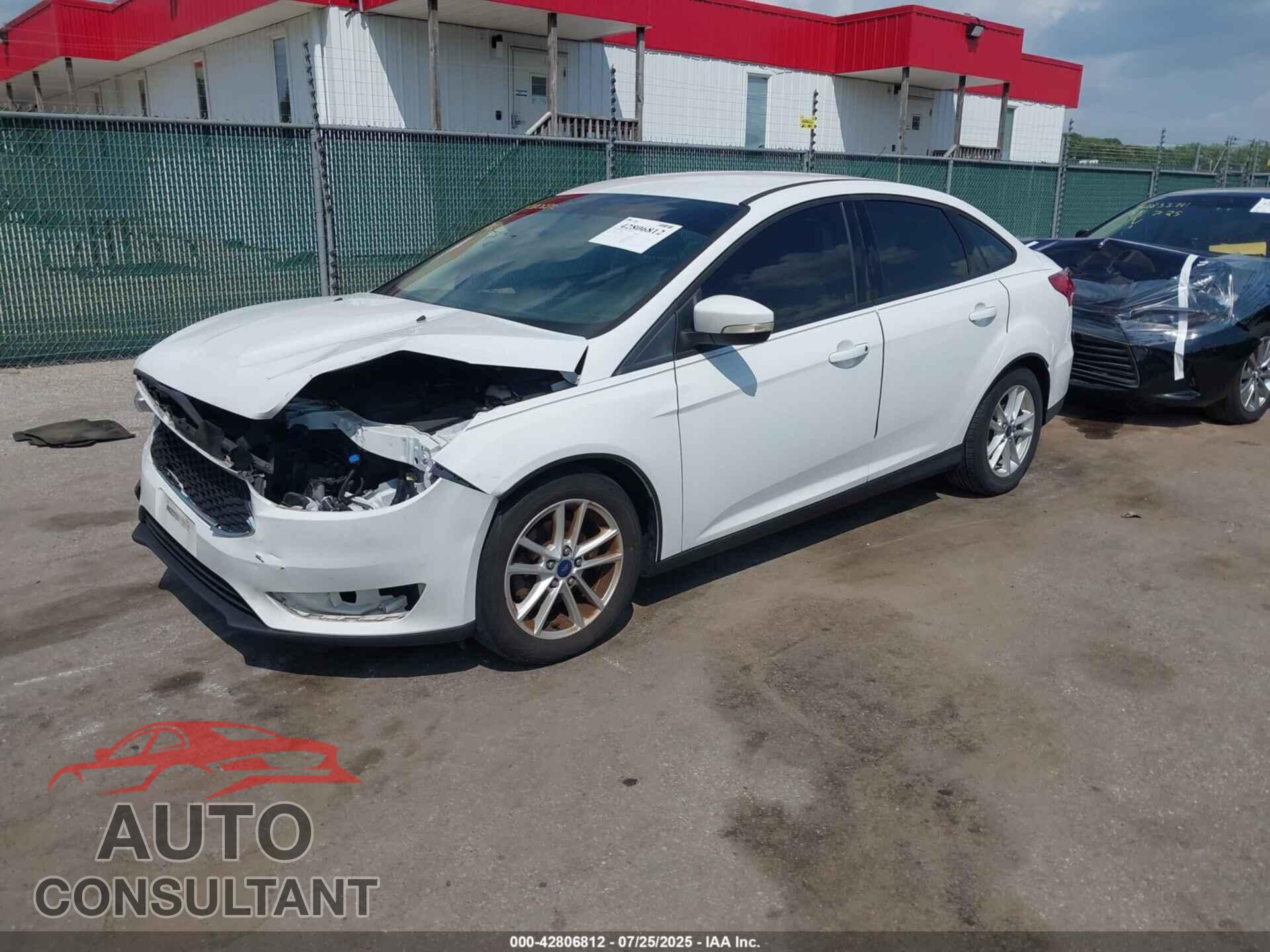 FORD FOCUS 2015 - 1FADP3F25FL381297