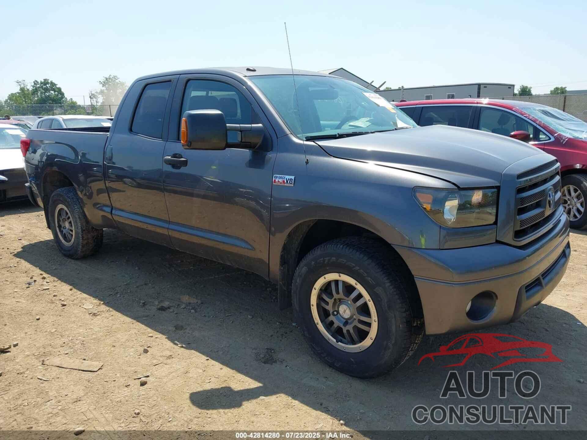 TOYOTA TUNDRA 2011 - 5TFUW5F12BX181139