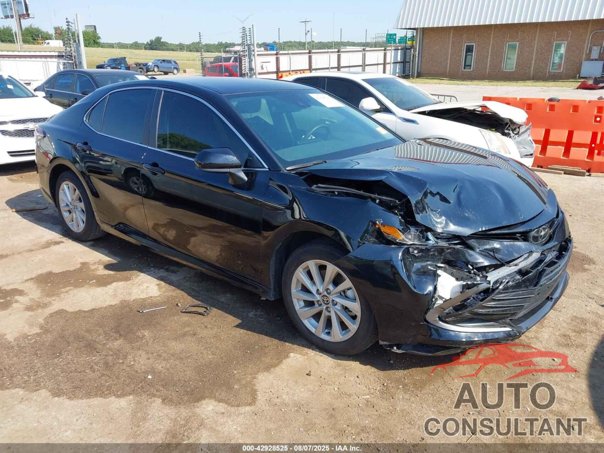 TOYOTA CAMRY 2024 - 4T1C11AK1RU910578