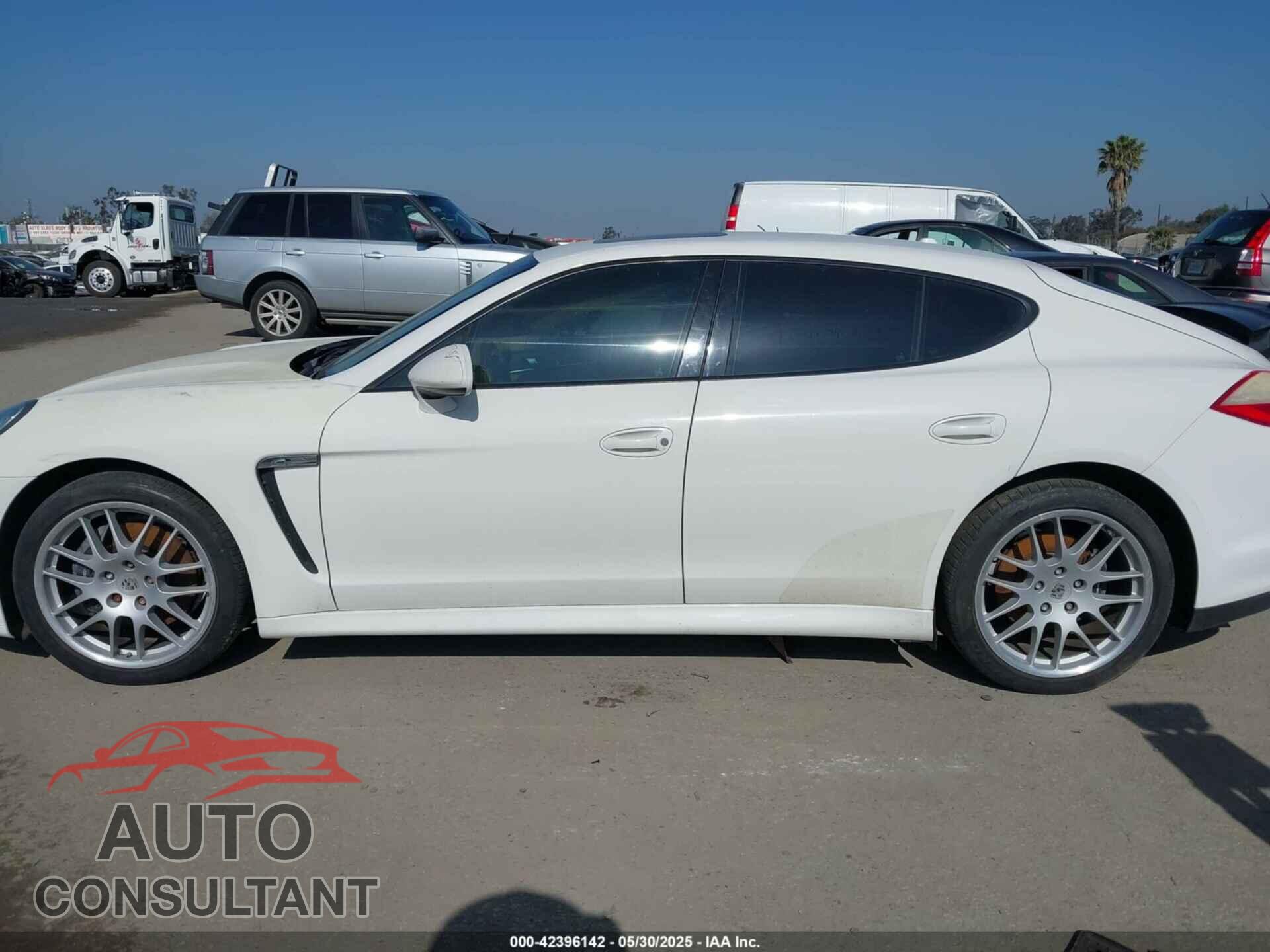 PORSCHE PANAMERA 2011 - WP0AA2A75BL010310