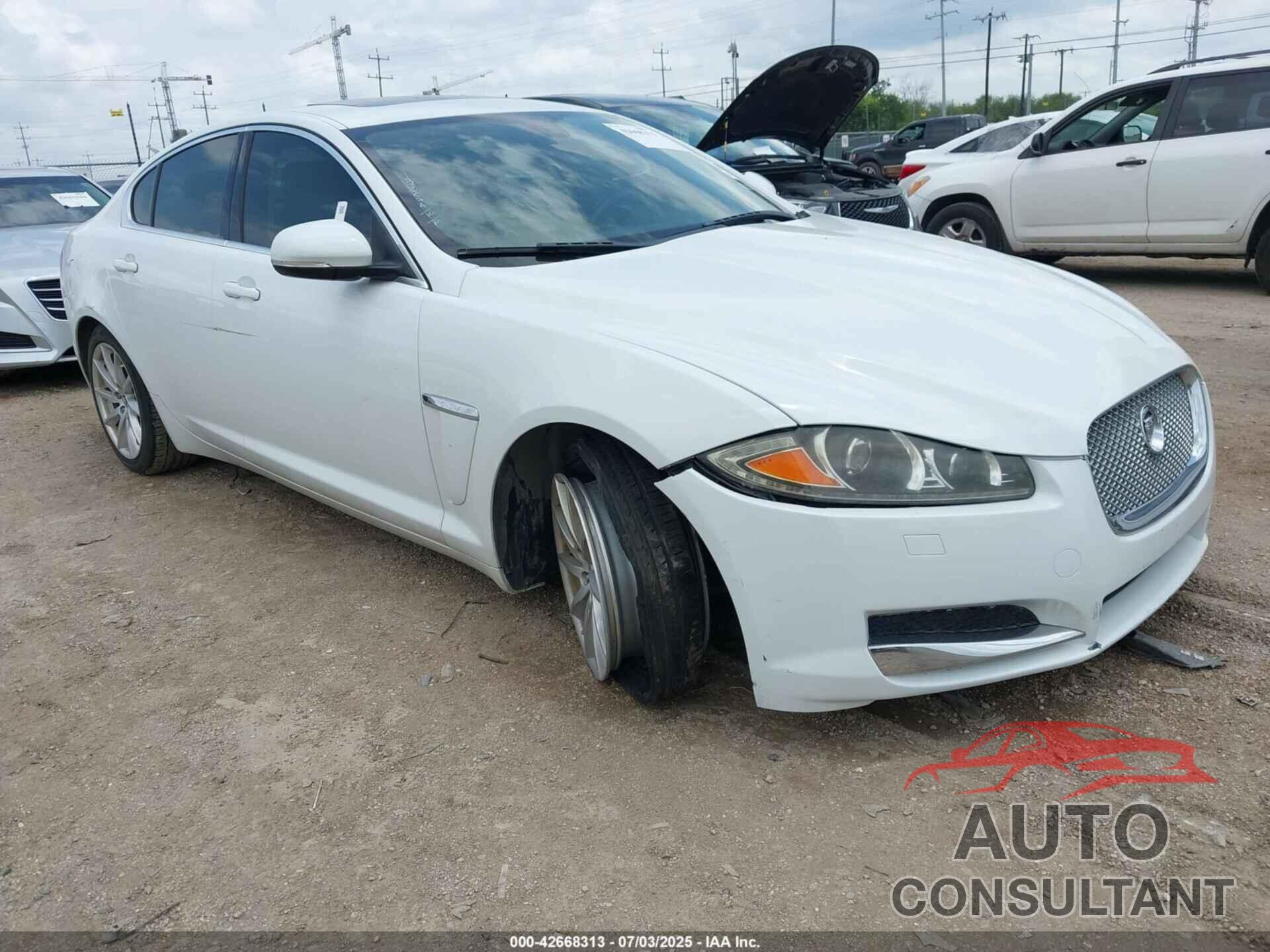 JAGUAR XF 2012 - SAJWA0FB9CLS44332