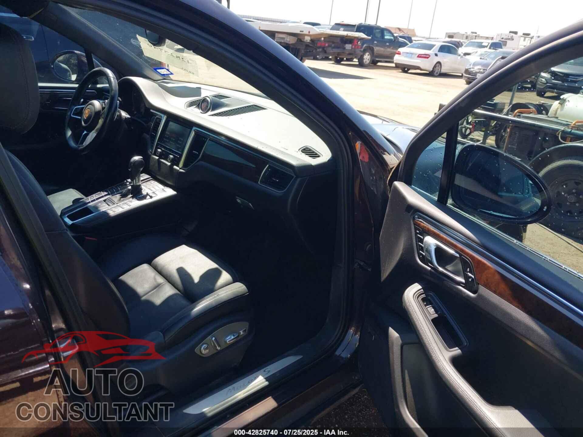 PORSCHE MACAN 2015 - WP1AB2A51FLB53433
