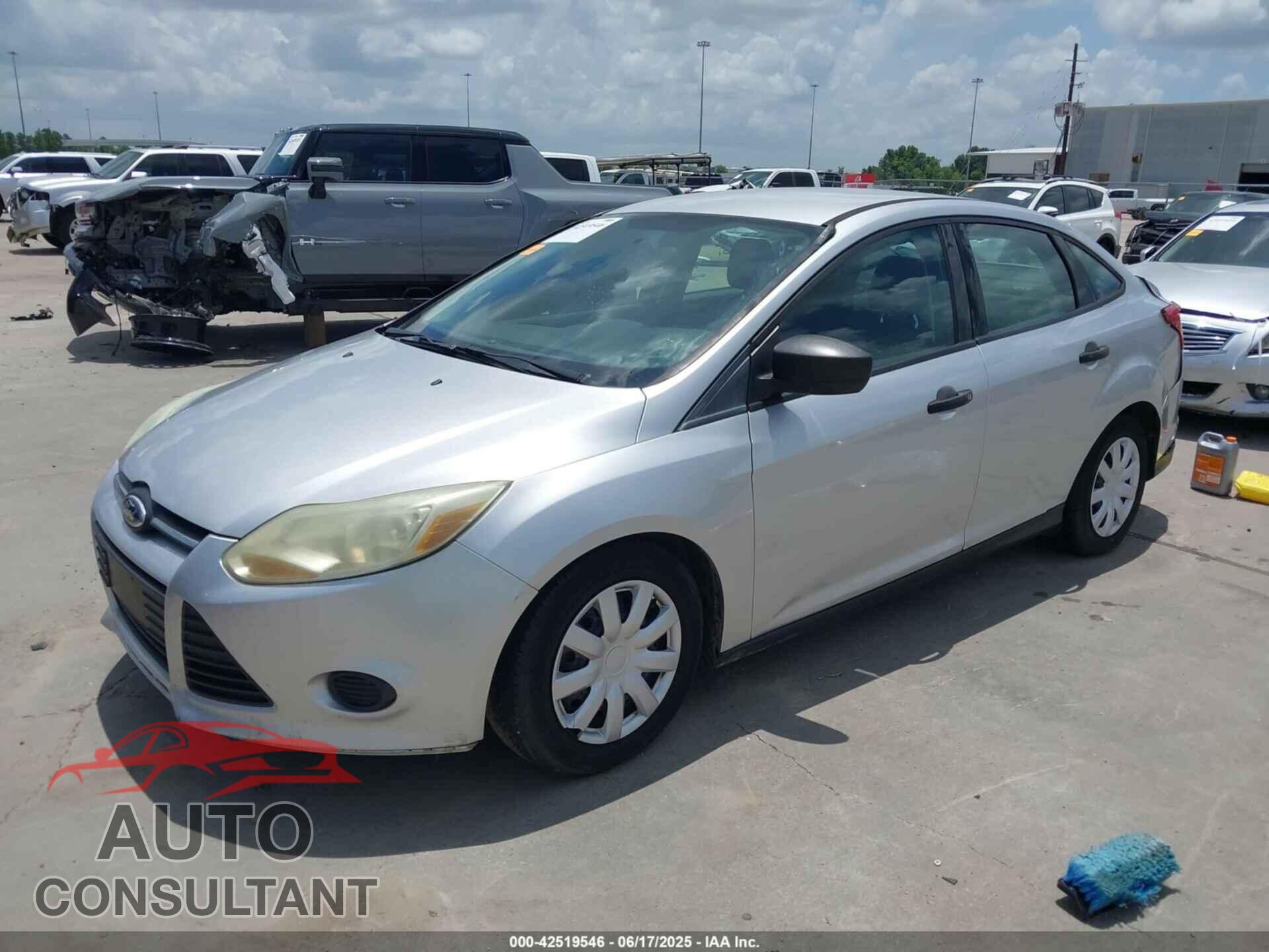 FORD FOCUS 2014 - 1FADP3E26EL137741